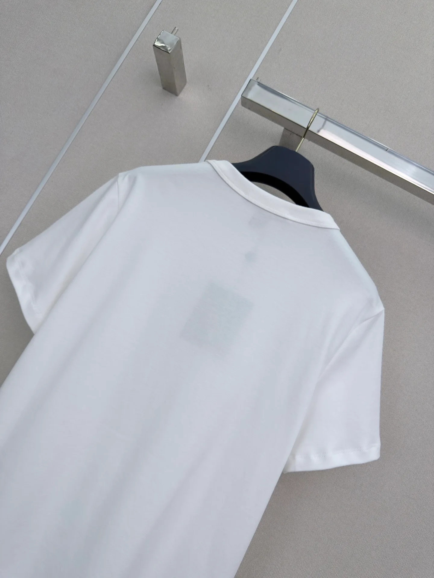 Women's T-Shirts LOUIS VUITTON 18402382