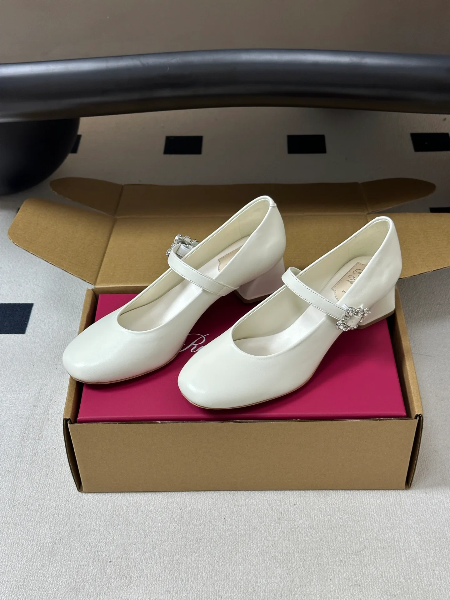 Women's Heels ROGER VIVIER 18041484