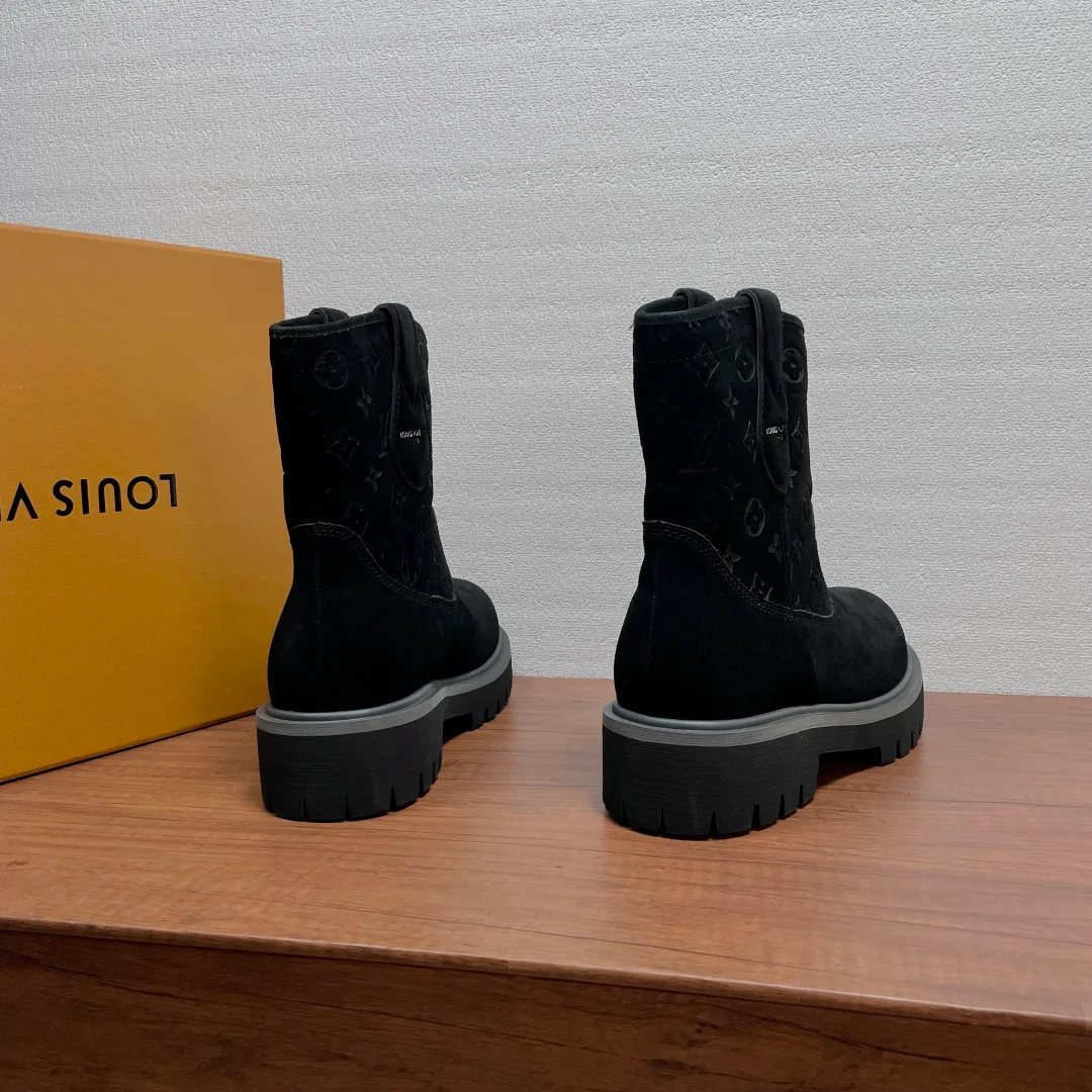 Men's Ankle Boots LOUIS VUITTON 17934631