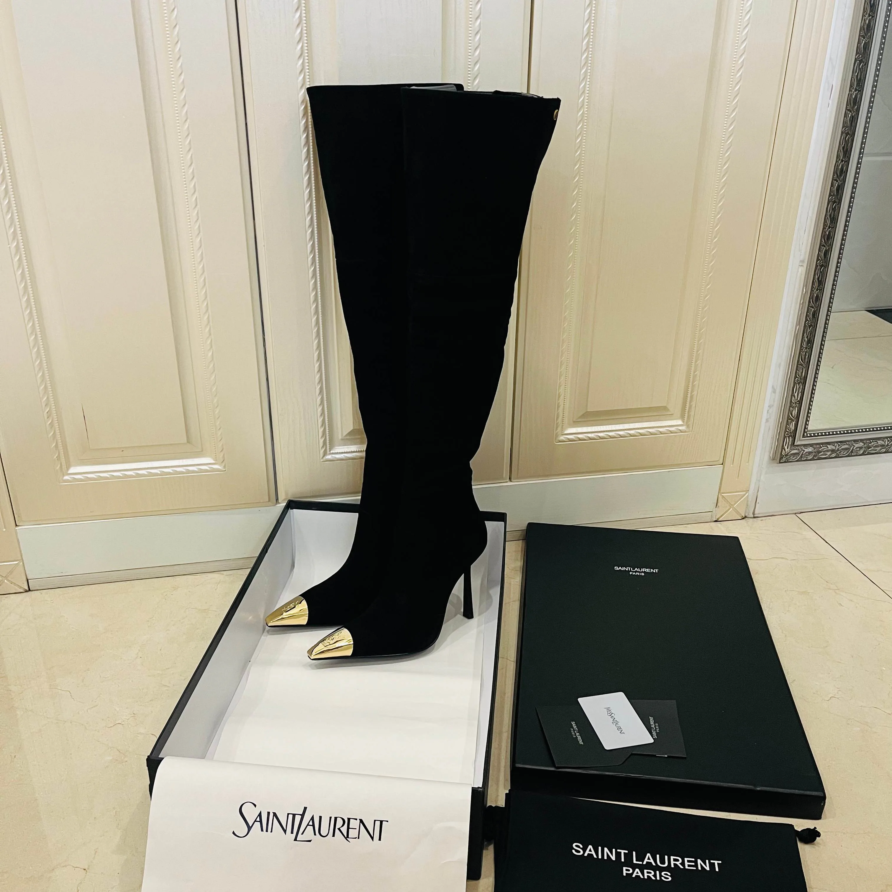 Women's Boots SAINT LAURENT 18083165