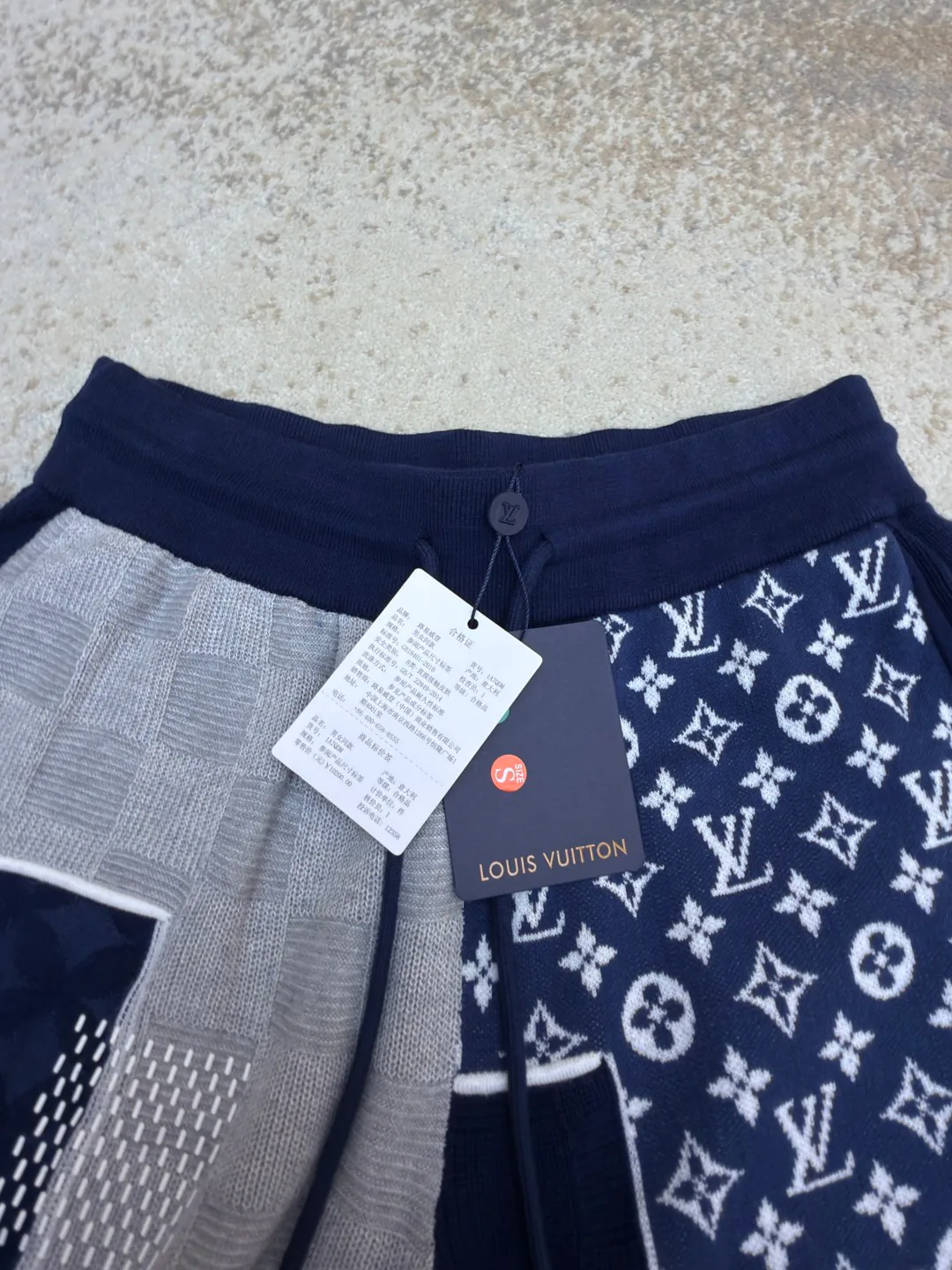 Men's Shorts LOUIS VUITTON 17527111