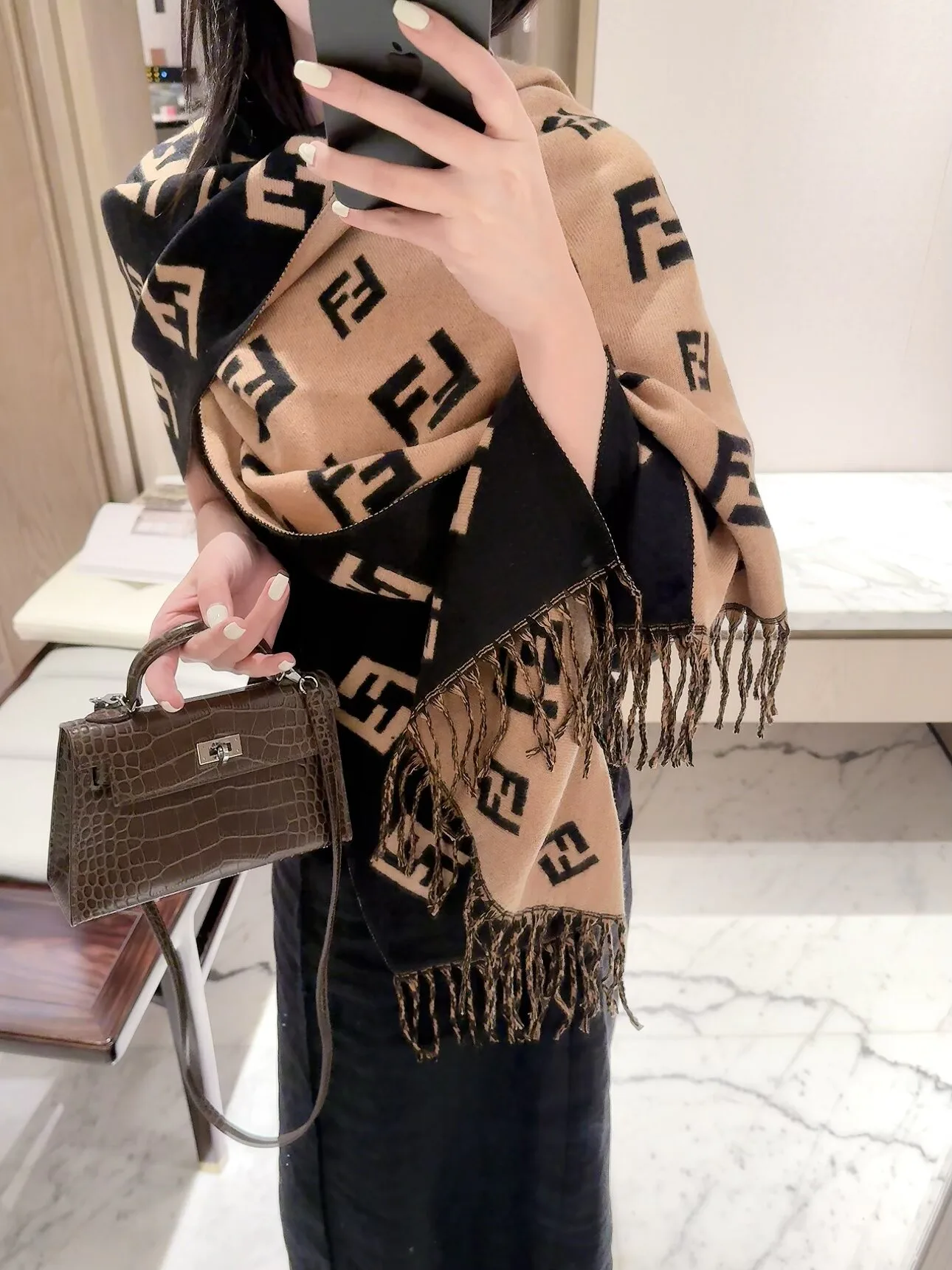 Scarves FENDI 18322644