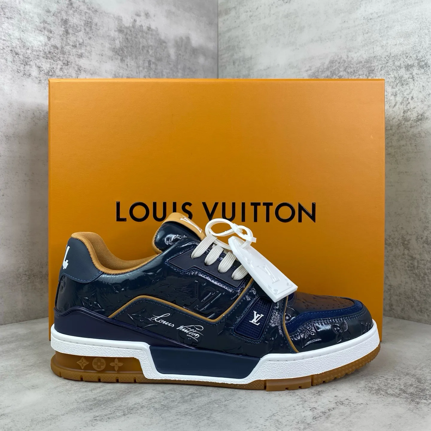 Women's Sneakers LOUIS VUITTON 17961749