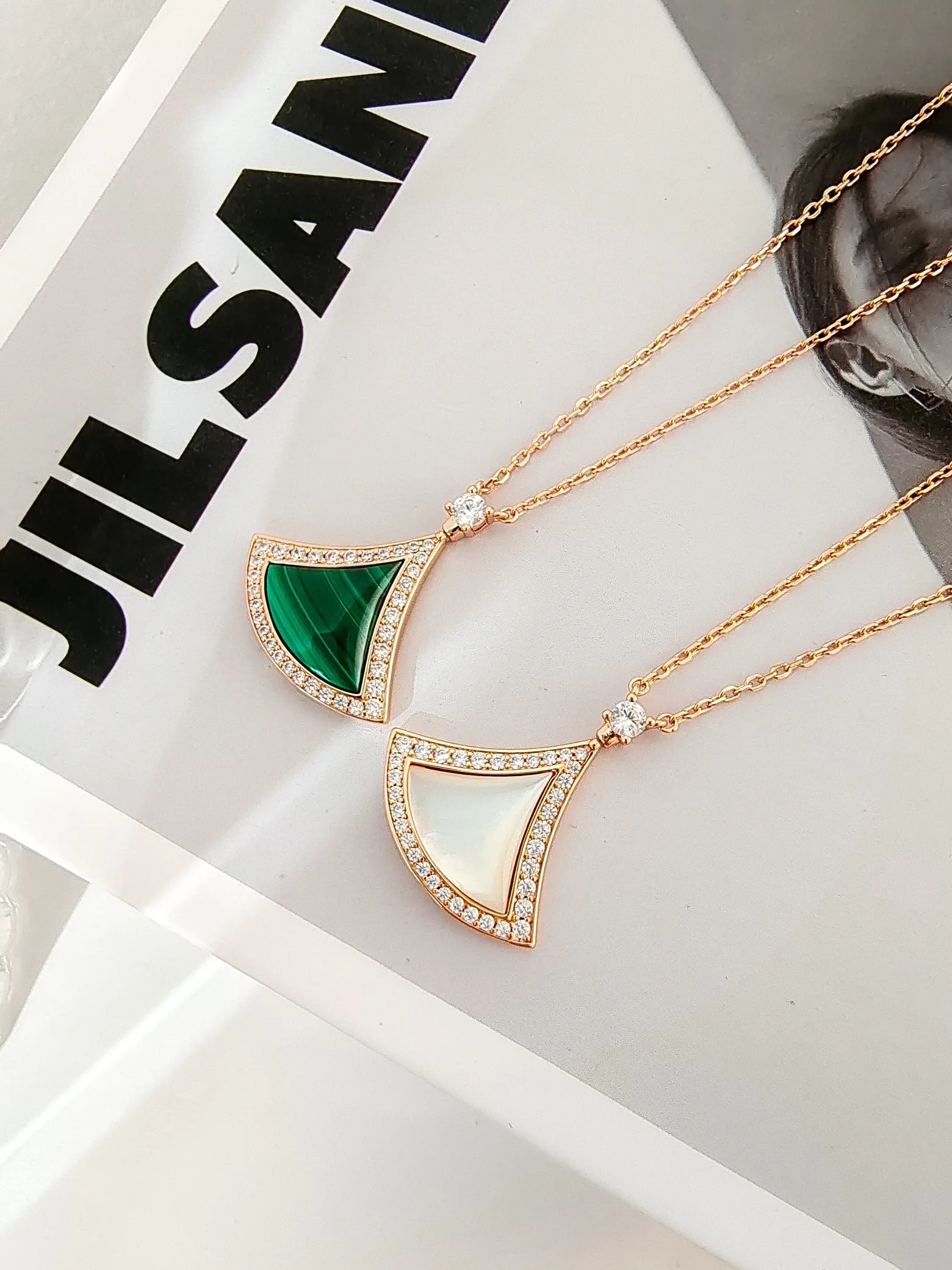 Jewelry BVLGARI 18306315
