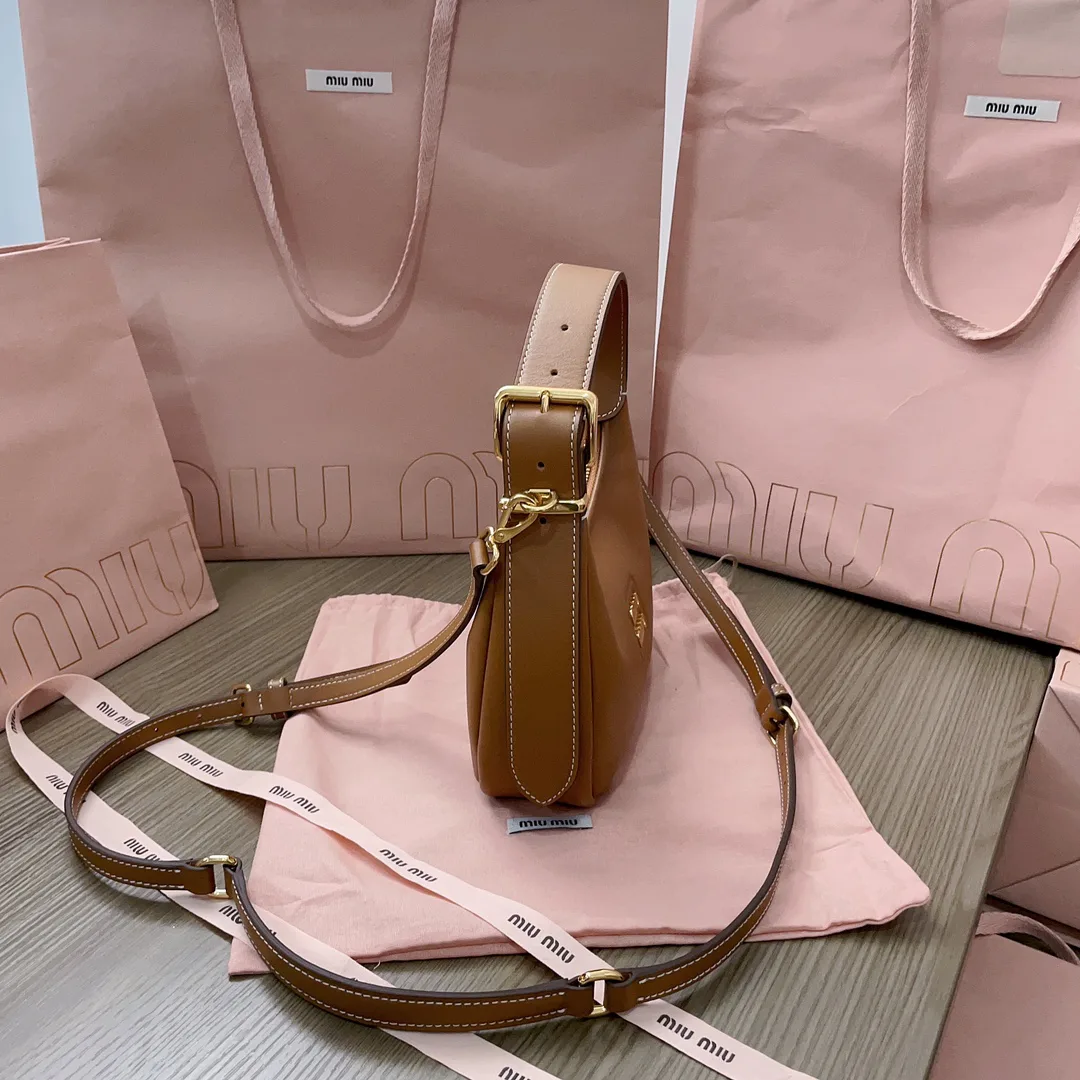 Women's Classic Handbags MIU MIU 18323211