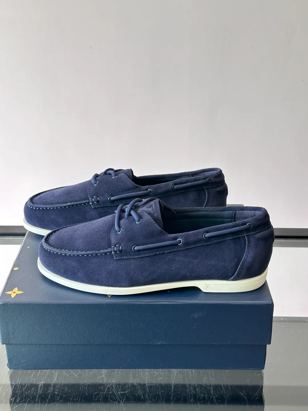 Men's Loafers And Dress Shoes LOUIS VUITTON 17941069