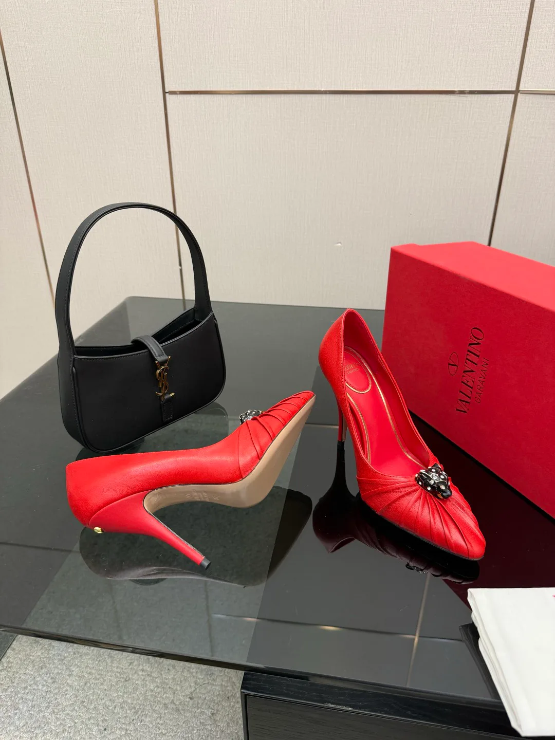 Women's Heels VALENTINO 17467432