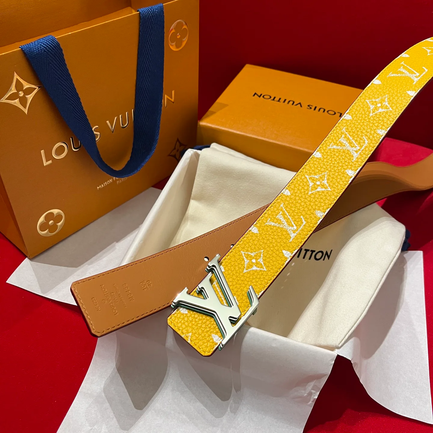 Belts LOUIS VUITTON 17645328
