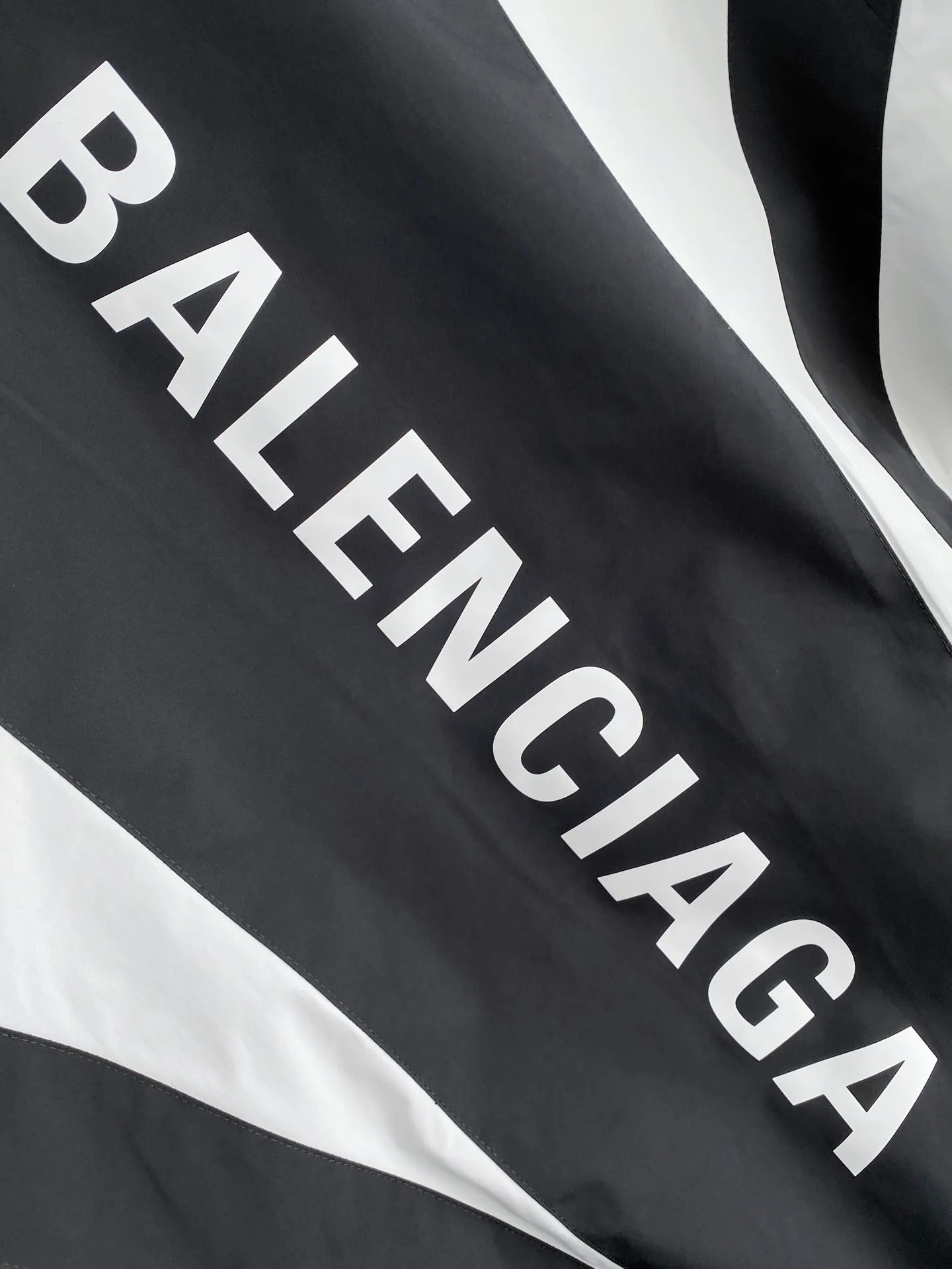 Men's Jackets And Down Jackets BALENCIAGA 18140565