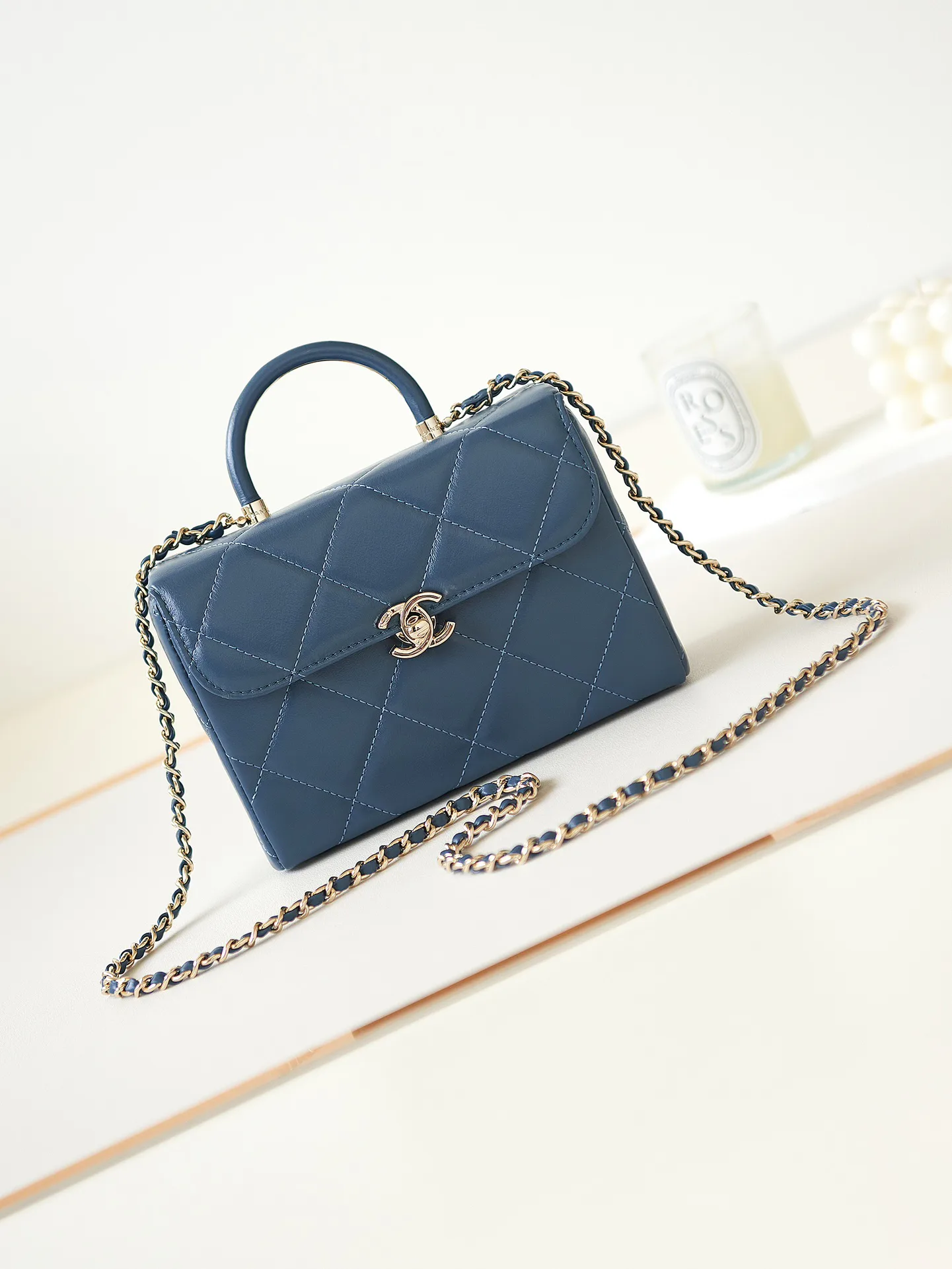 Women's Classic Handbags CHANEL 18065667