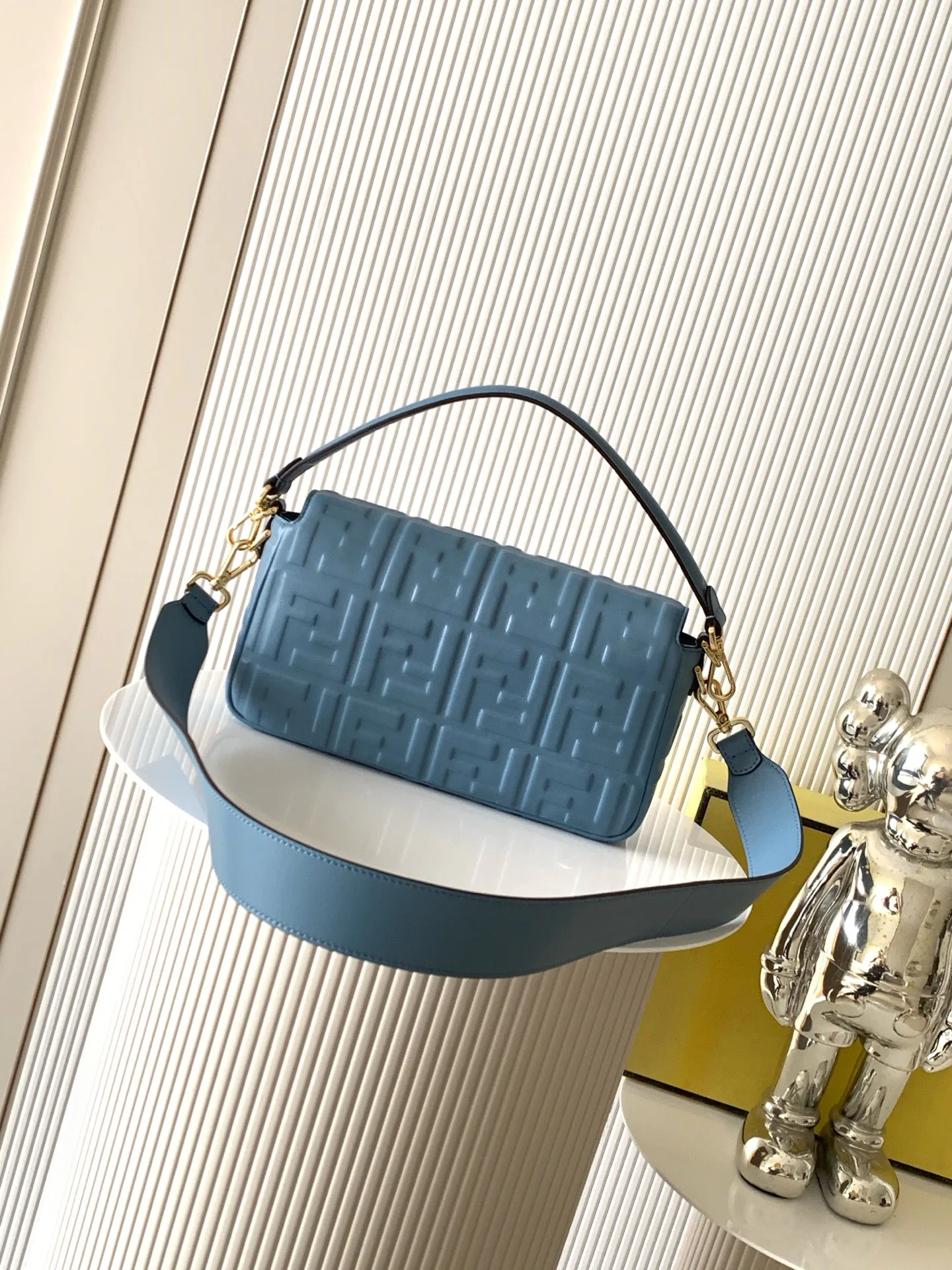 Women's Classic Handbags FENDI 18116182