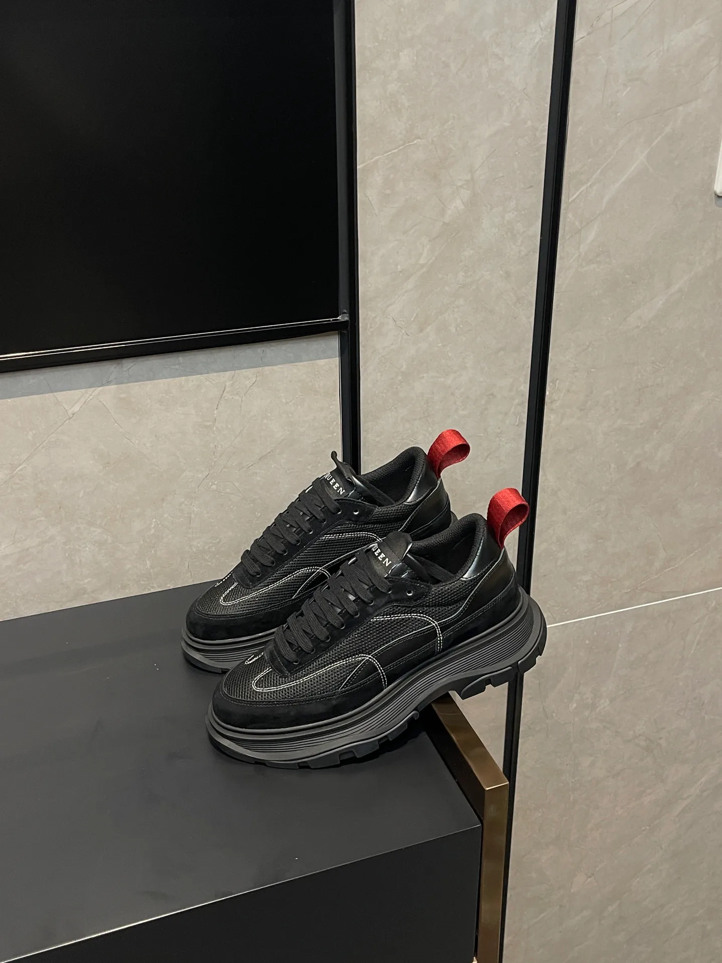 Women's Sneakers ALEXANDER MCQUEEN 18363947
