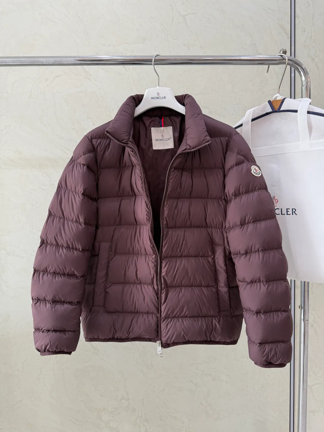 Women's Jackets And Down Jackets MONCLER 18376090