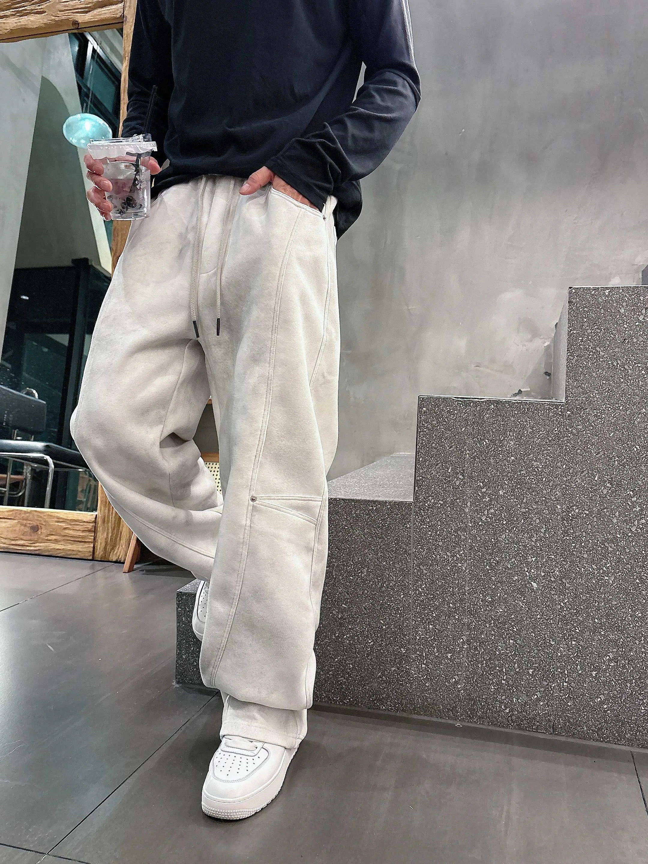 Men's Trousers PRADA 18455328