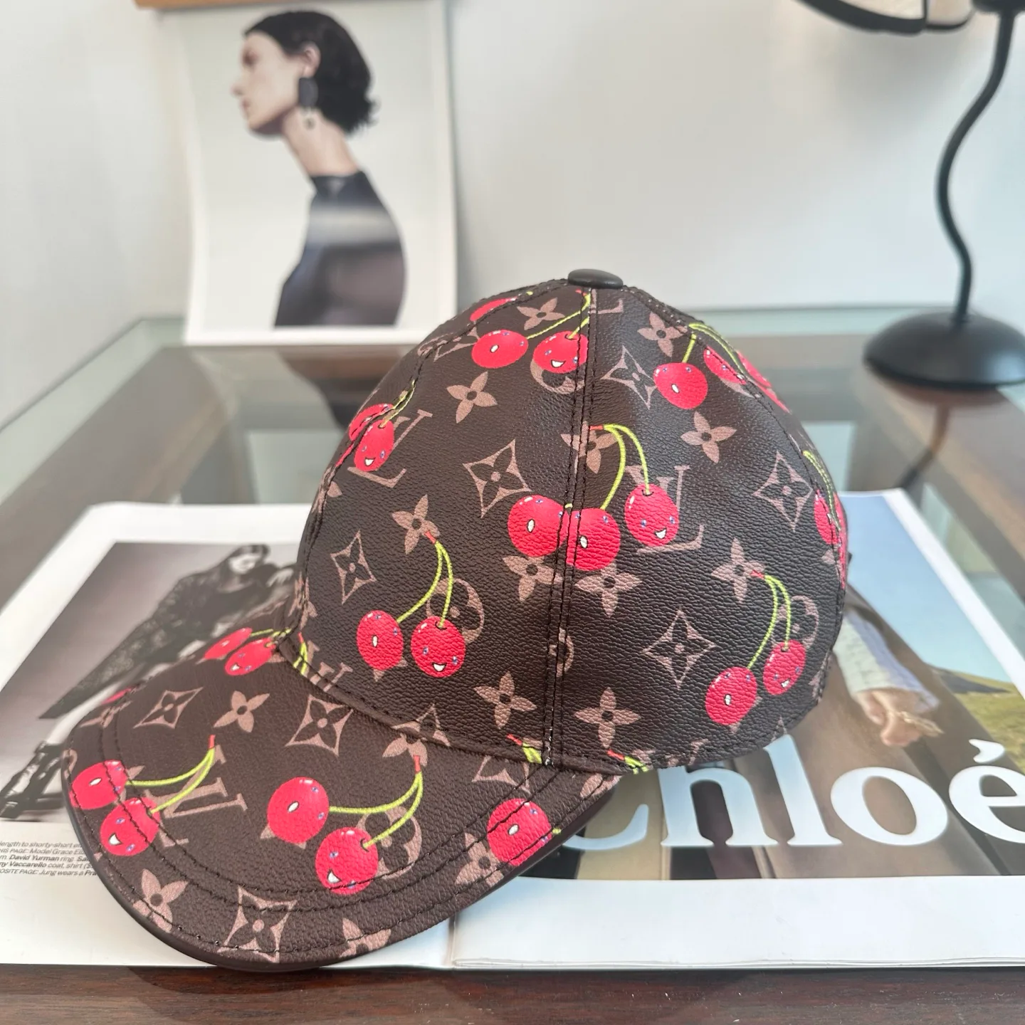 Hats LOUIS VUITTON 17038417