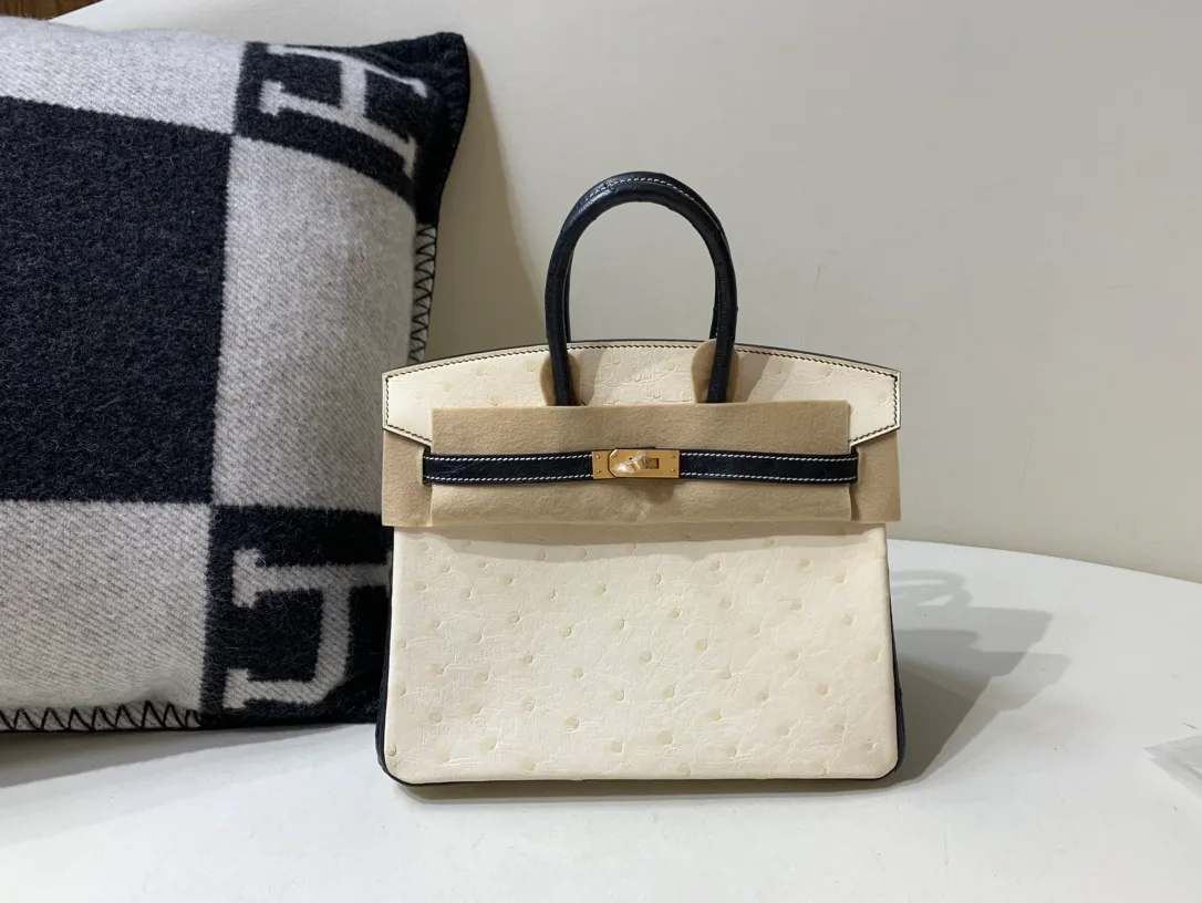 Women's Classic Handbags HERMES 18126532
