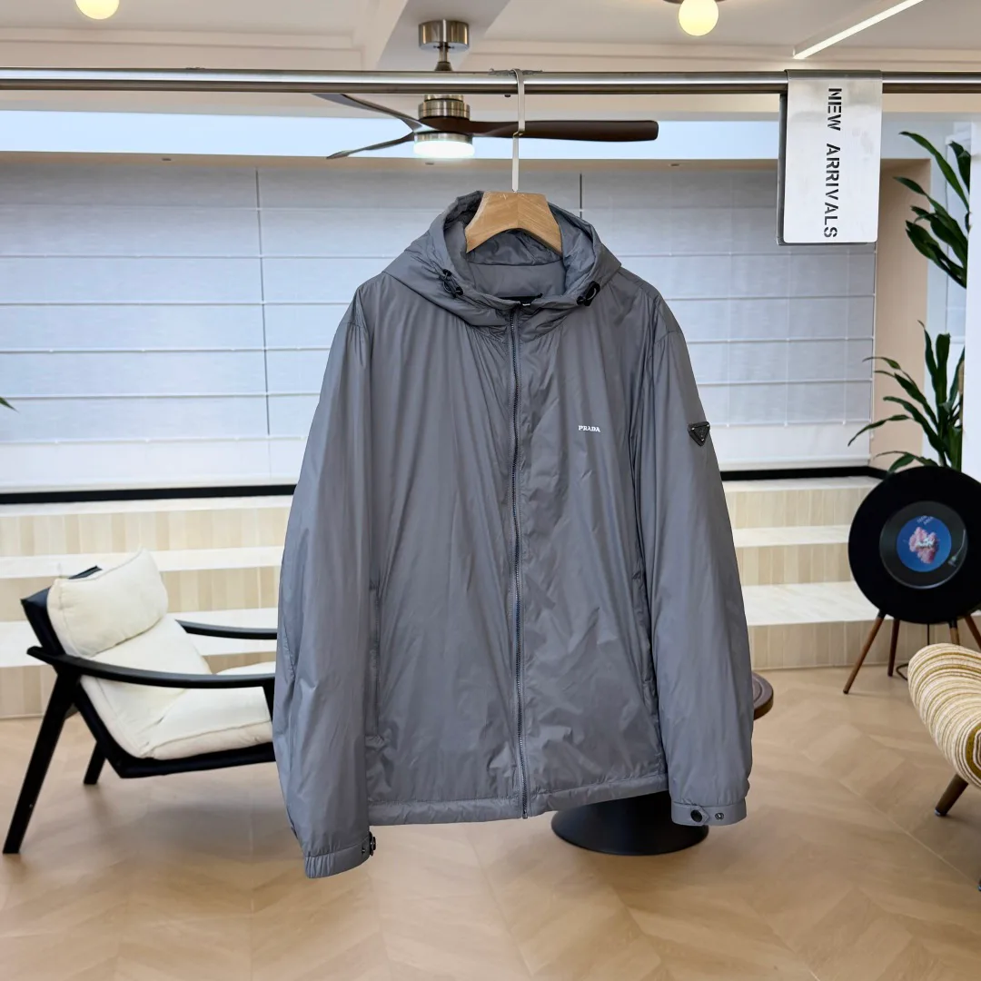 Куртки И Пуховики Мужские Prada 18586019