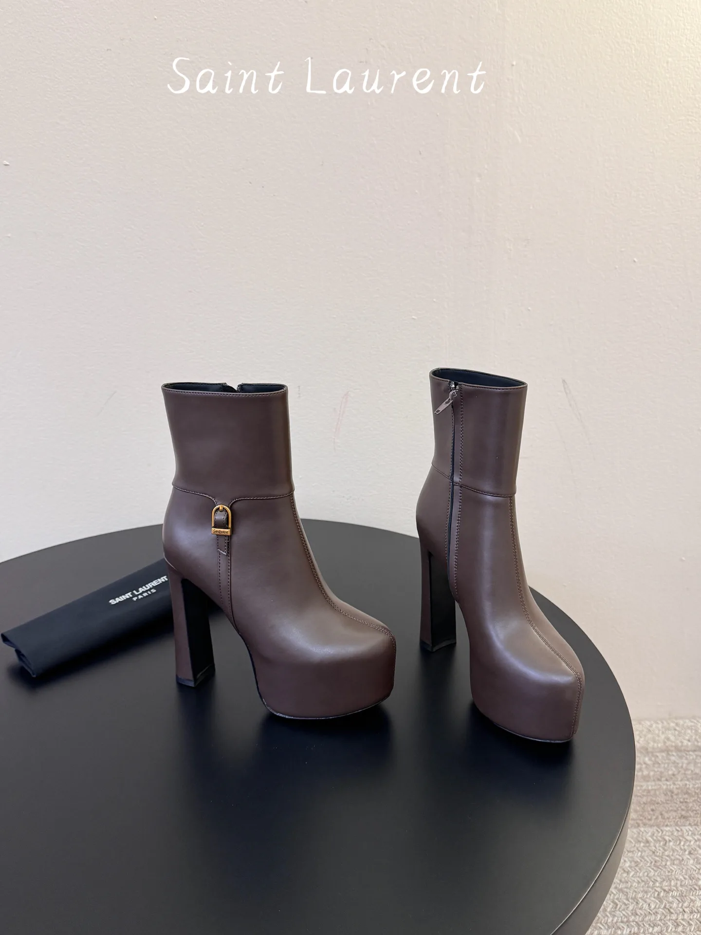Women's Booties SAINT LAURENT 18241681