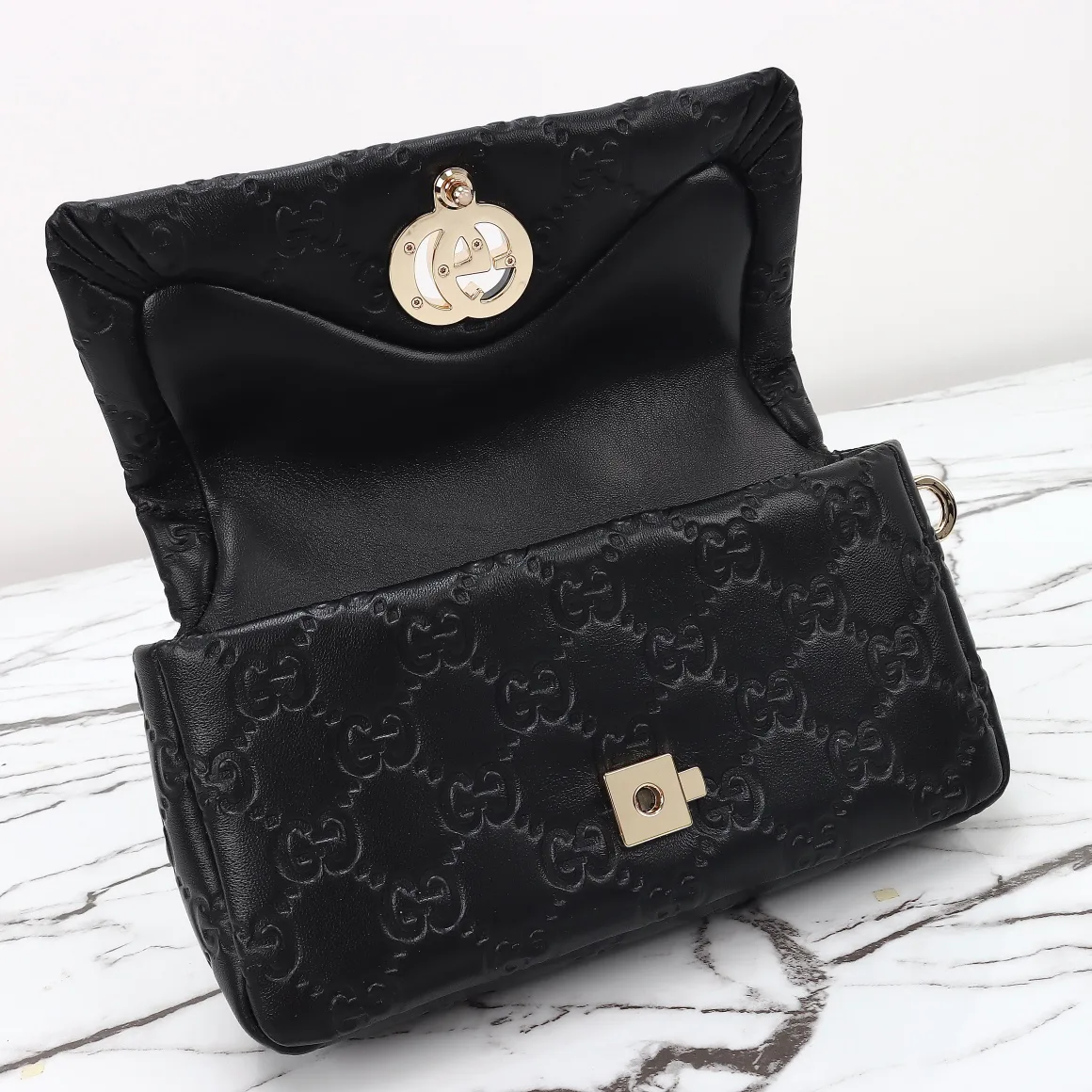 Women's Classic Handbags GUCCI 18210720
