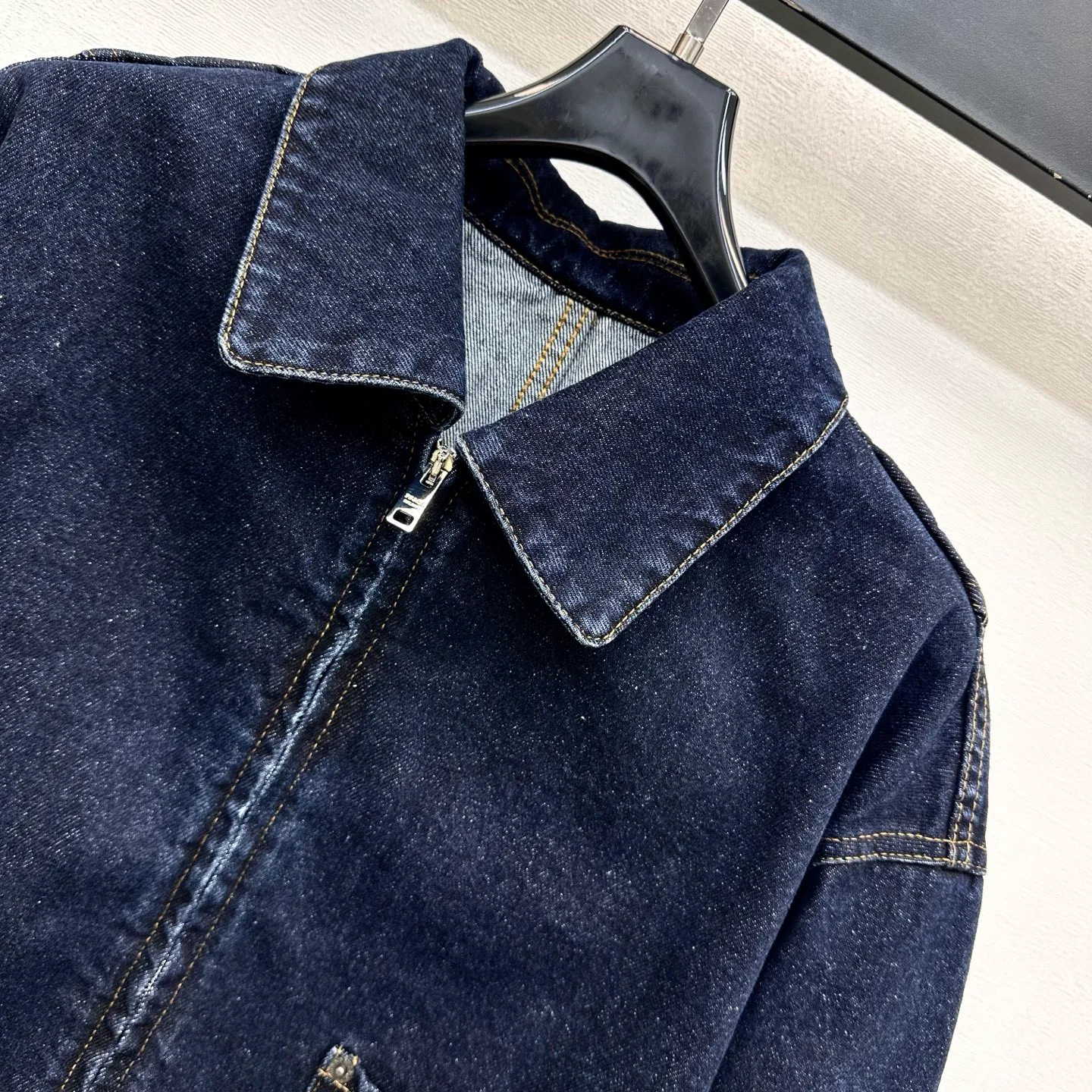 Women's Jackets And Down Jackets PRADA 18023550