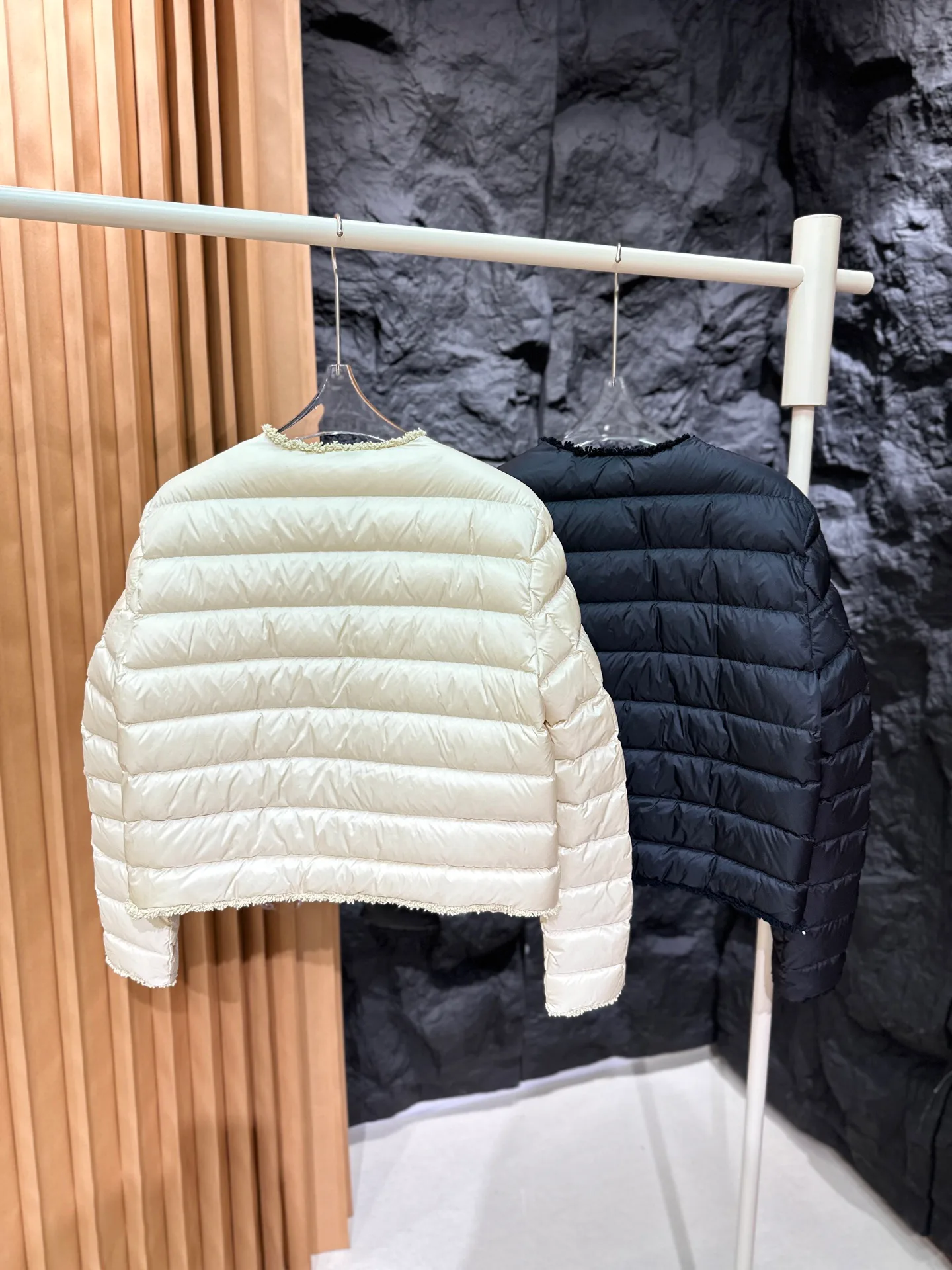 Men's Jackets And Down Jackets MONCLER 18029623
