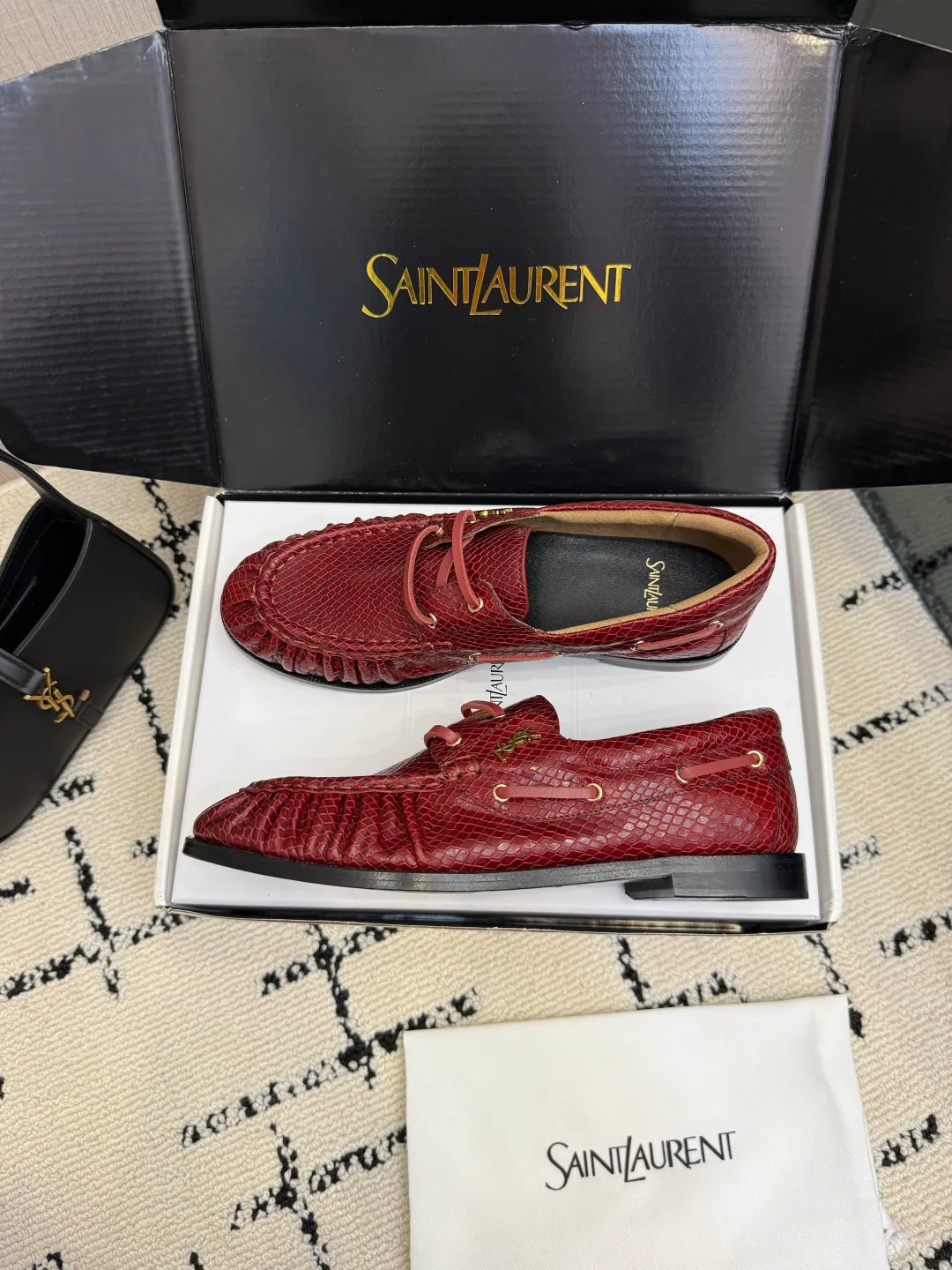 Women's Loafers And Moccasins SAINT LAURENT 17816913