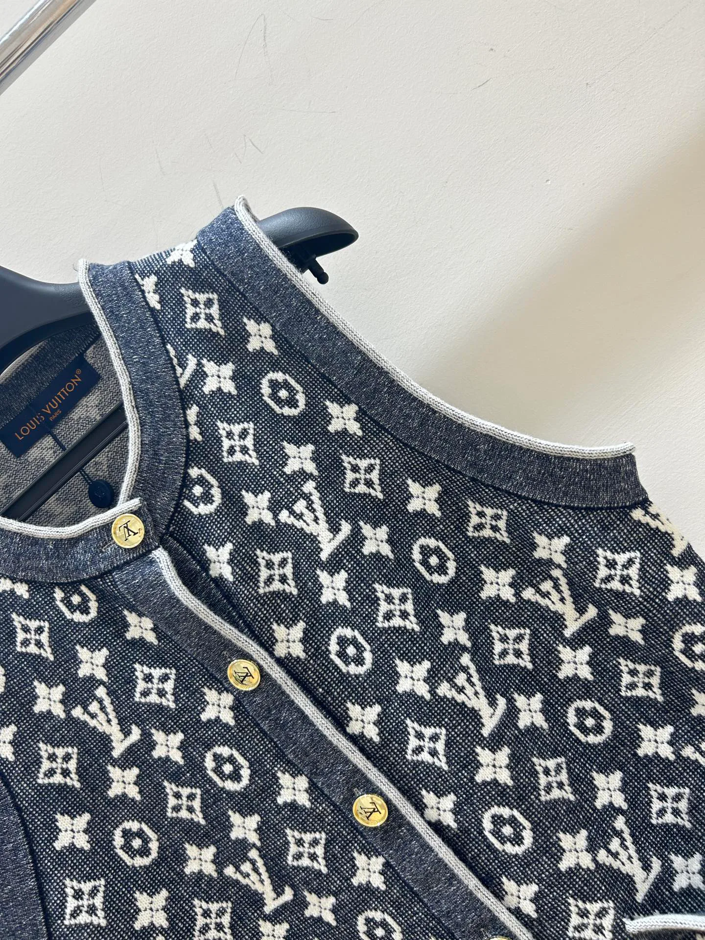 Women's Vests LOUIS VUITTON 18097082