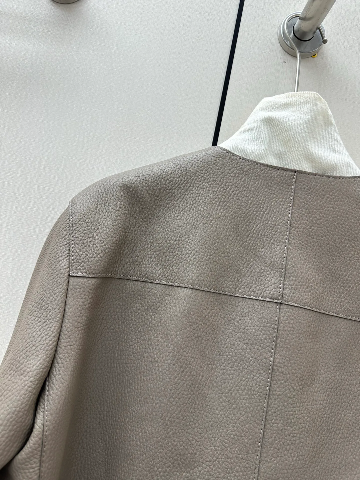 Women's Leather Jackets And Sheepskin Coats HERMES 17940575