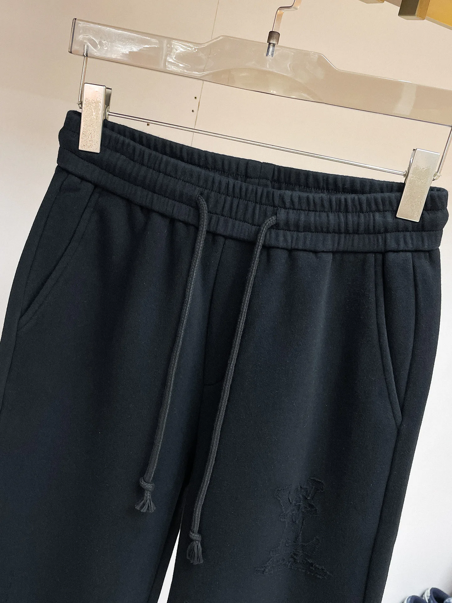 Men's Trousers LOUIS VUITTON 18499567