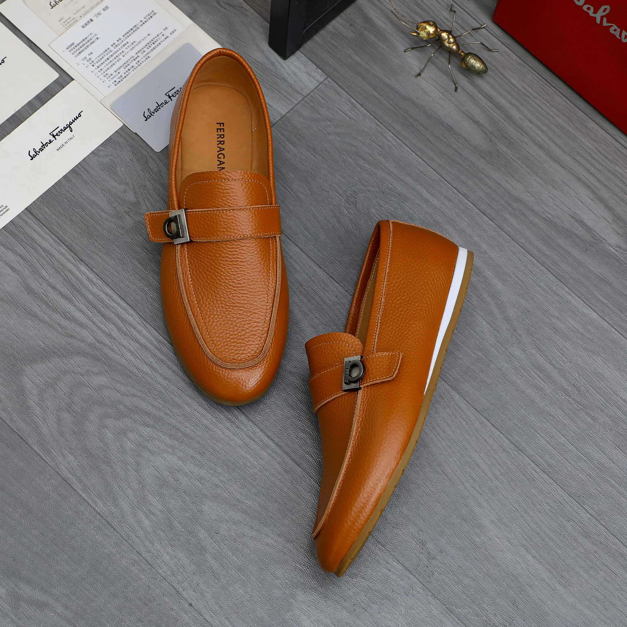 Men's Loafers And Dress Shoes SALVATORE FERRAGAMO 17366799