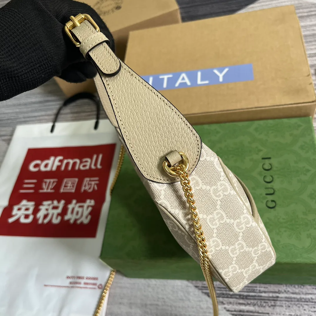 Women's Classic Handbags GUCCI 17949123