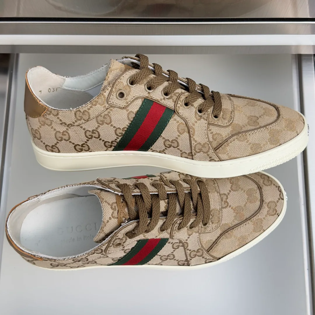 Women's Sneakers GUCCI 19547655