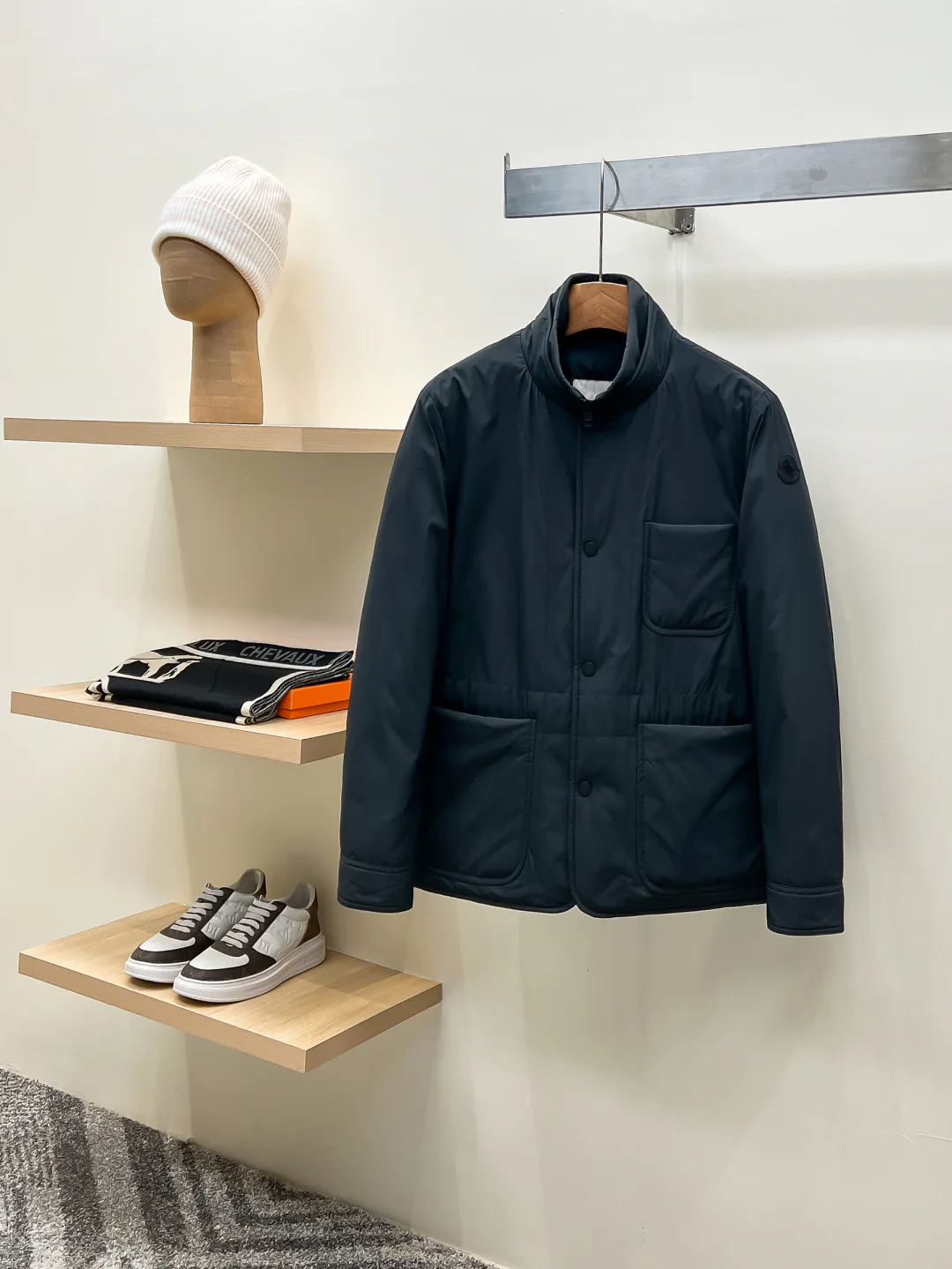 Men's Jackets And Down Jackets MONCLER 18499142