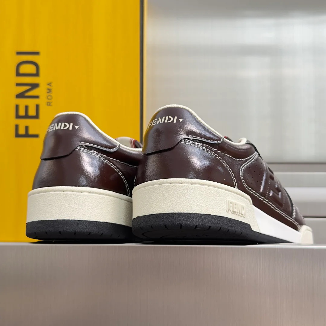 Women's Sneakers FENDI 17729636