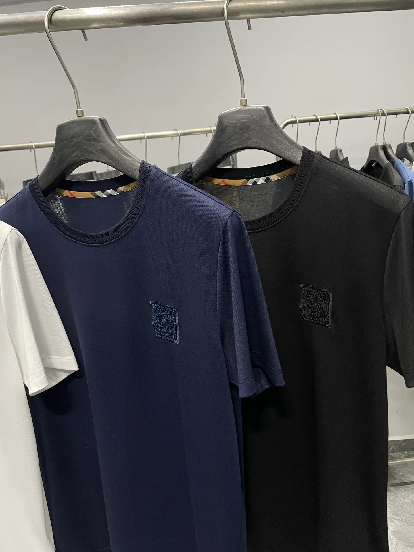 Men's T-Shirts BURBERRY 17371136