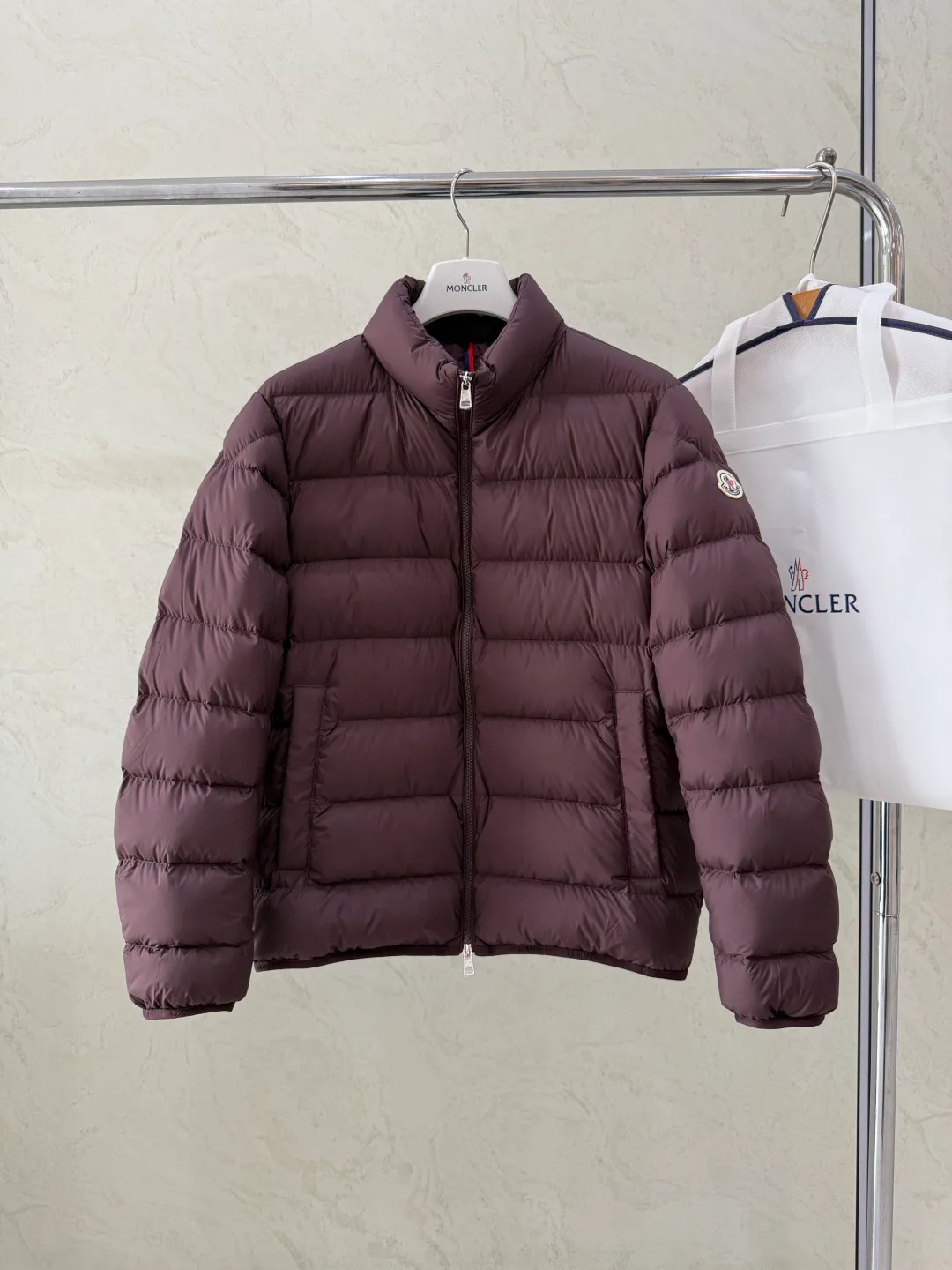 Women's Jackets And Down Jackets MONCLER 18376090