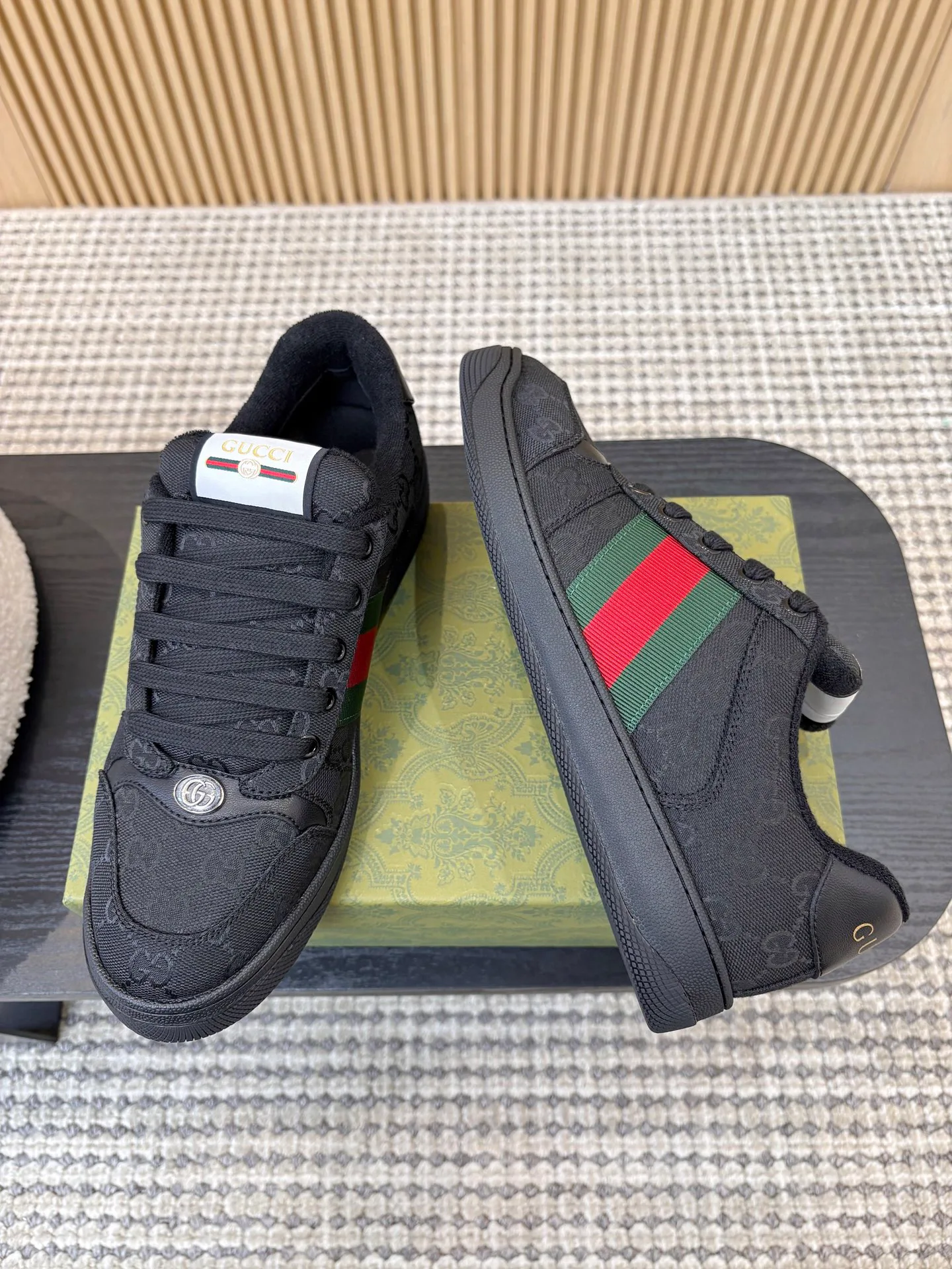 Women's Sneakers GUCCI 17978106