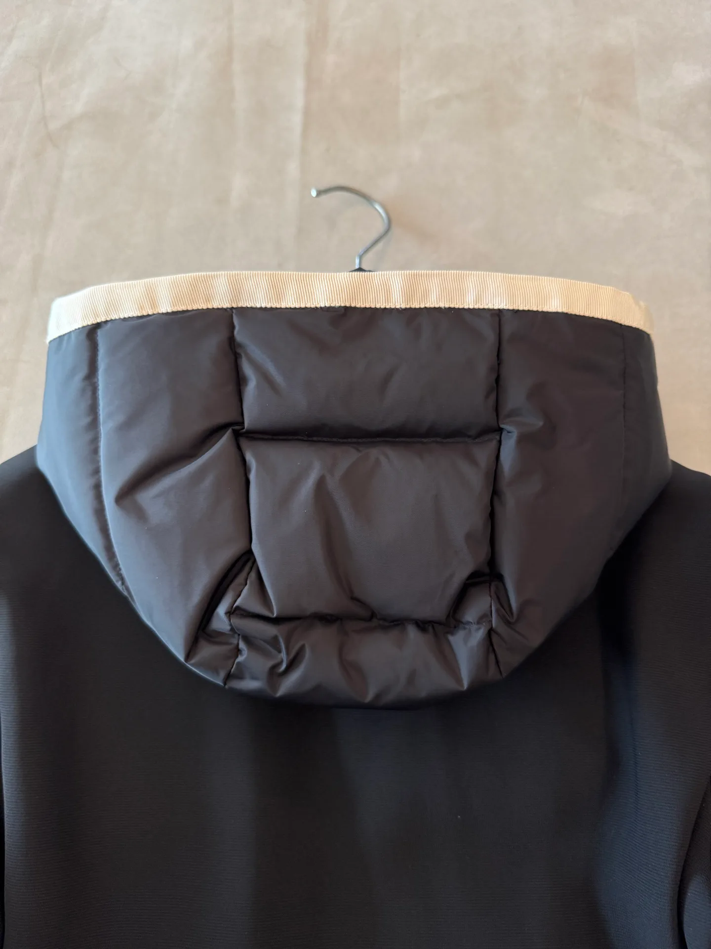 Women's Jackets And Down Jackets MONCLER 18491939