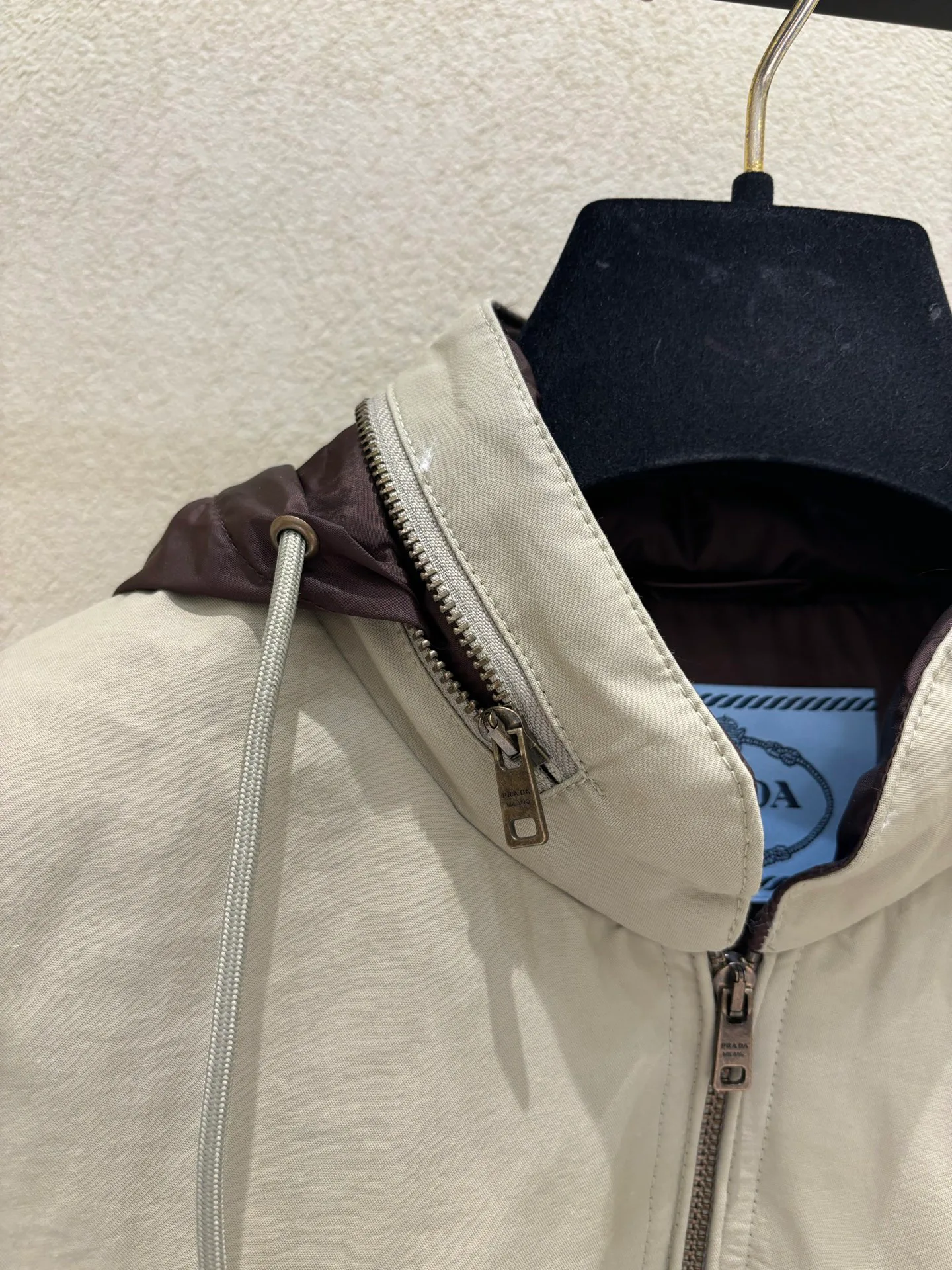 Women's Jackets And Down Jackets PRADA 18374109