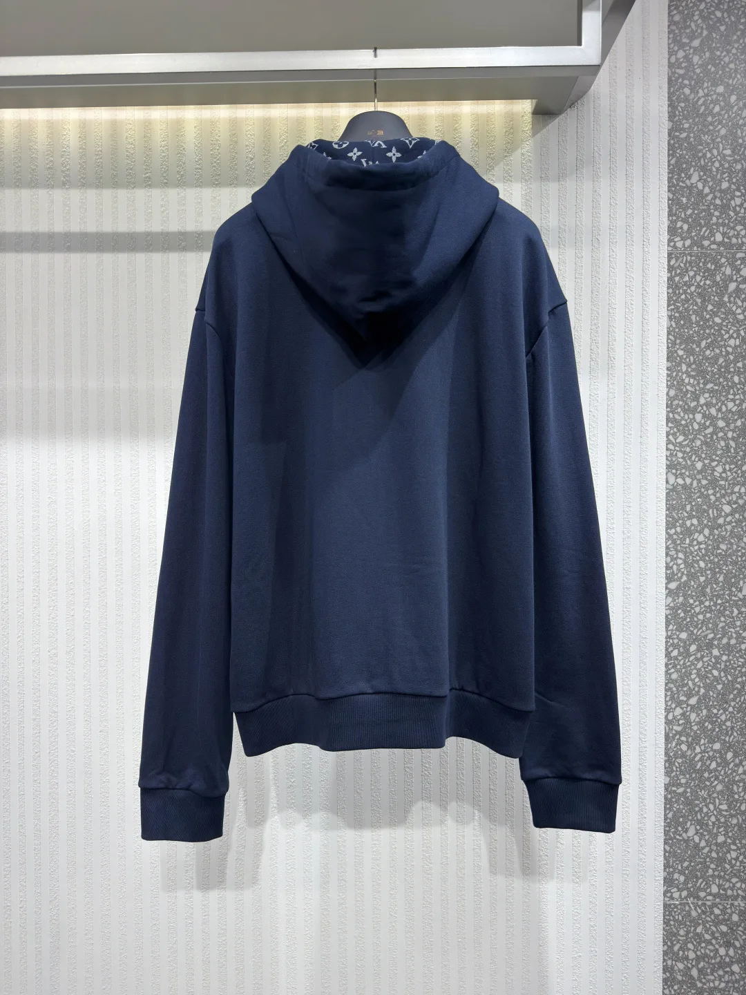 Men's Sweatshirts And Hoodies LOUIS VUITTON 17967163