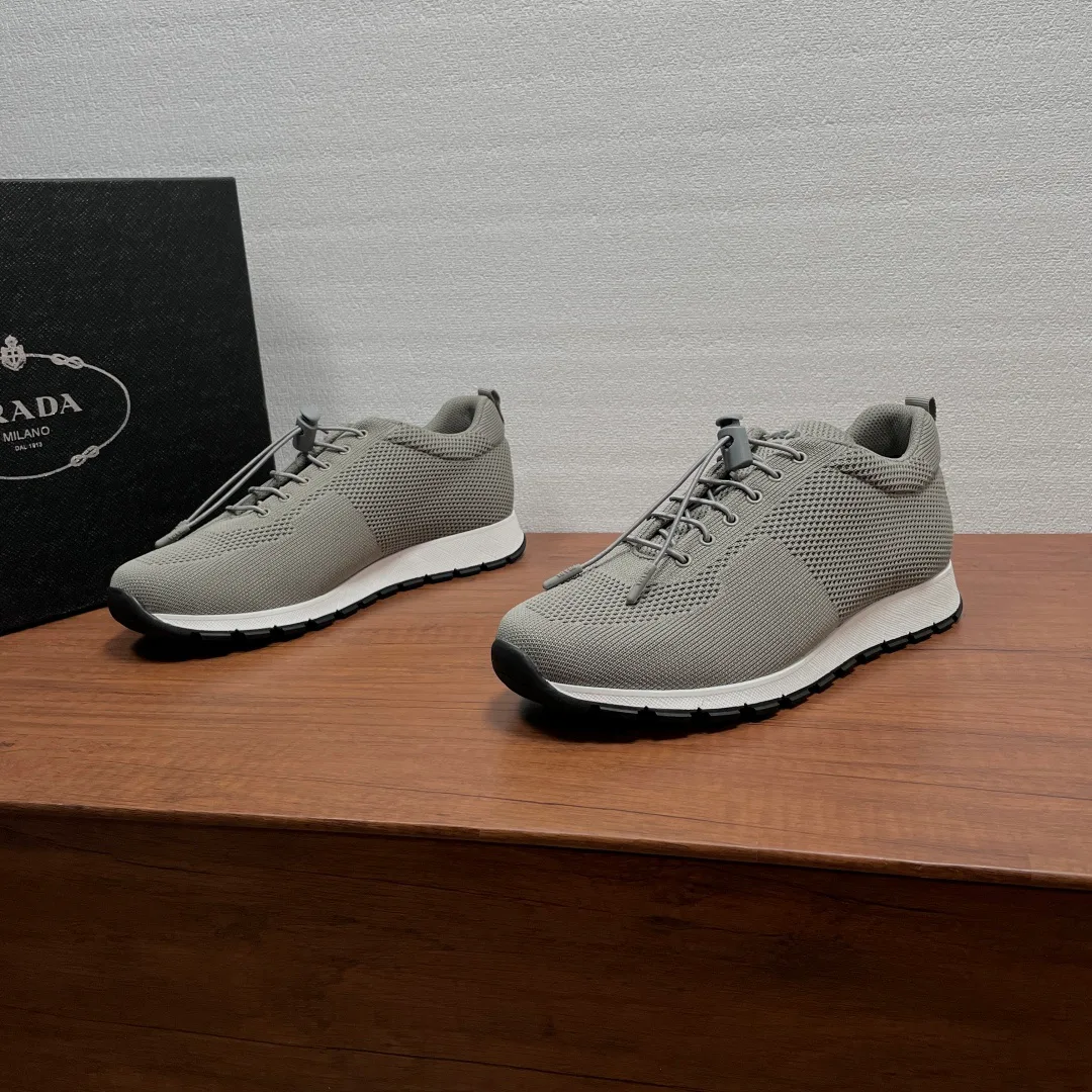 Men's Sneakers PRADA 18099899