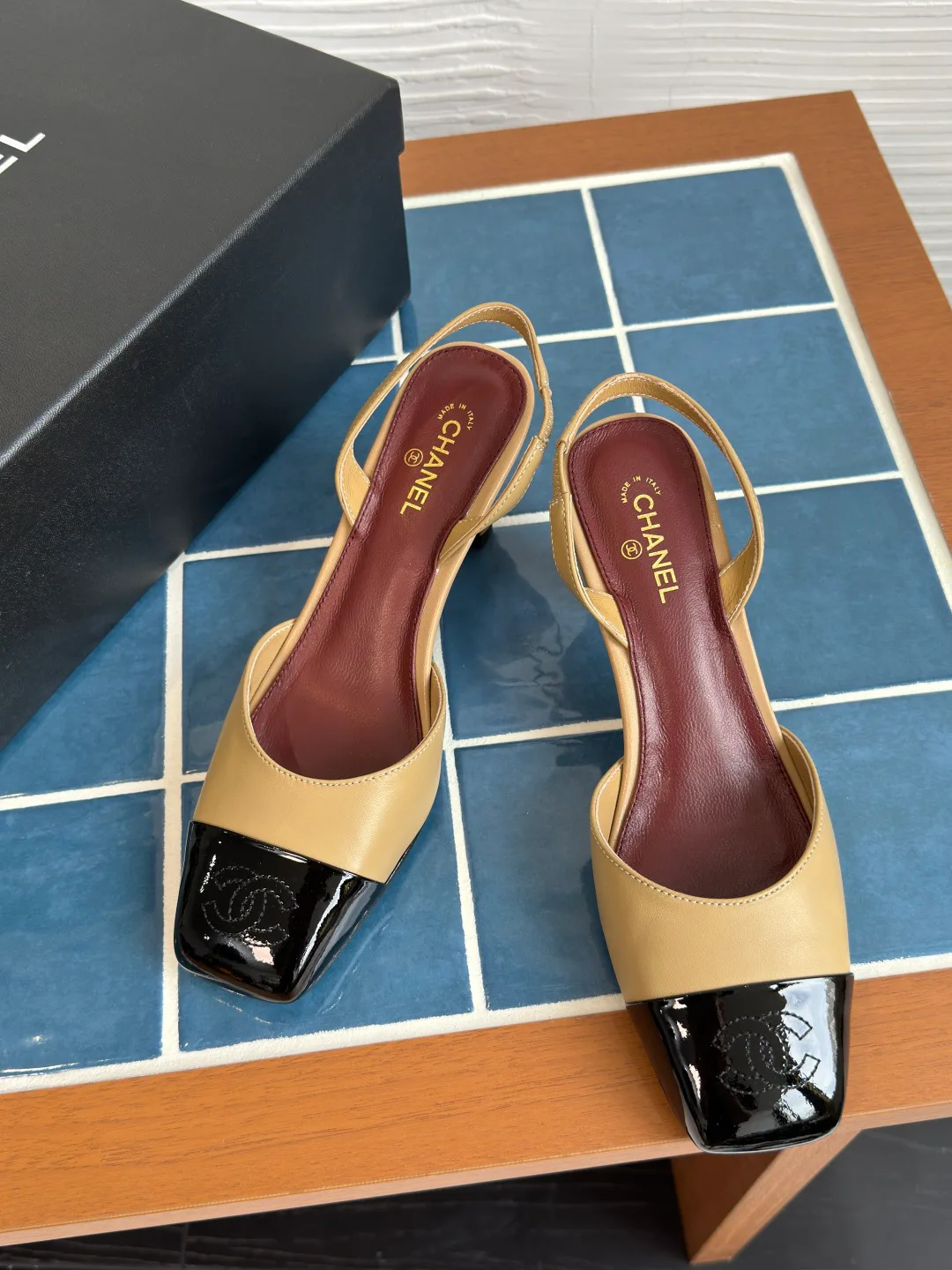Women's Open-Toe Sandals CHANEL 18125501