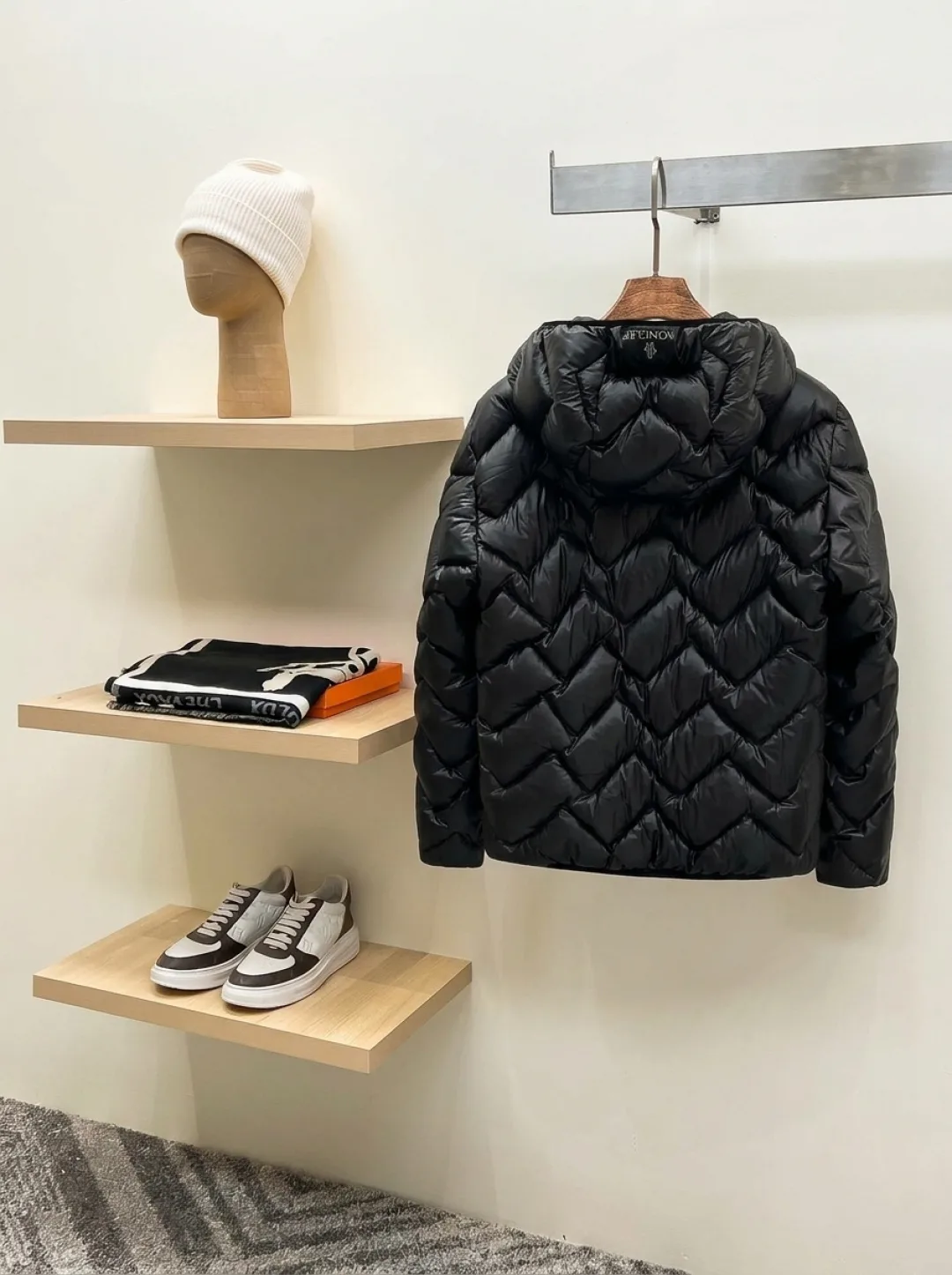 Куртки И Пуховики Мужские Moncler 18596606