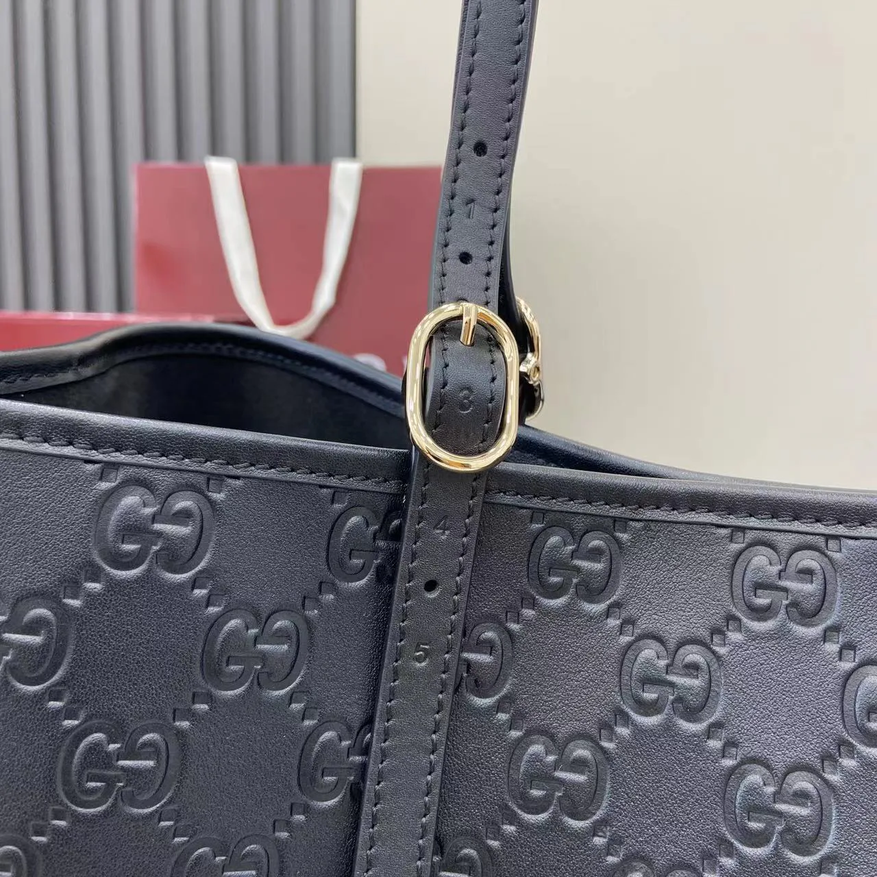 Women's Classic Handbags GUCCI 18404548