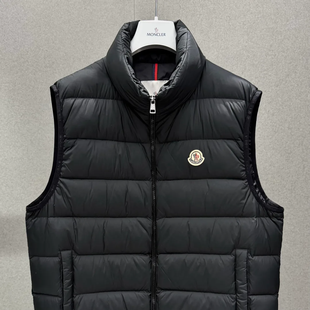 Men's Vests MONCLER 17296404