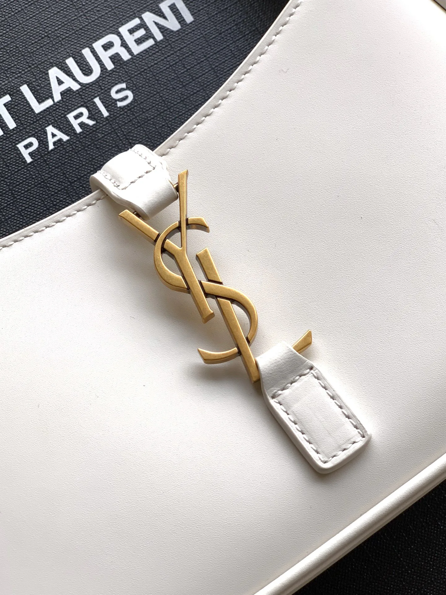 Классические Сумки Женские Saint Laurent 18610980