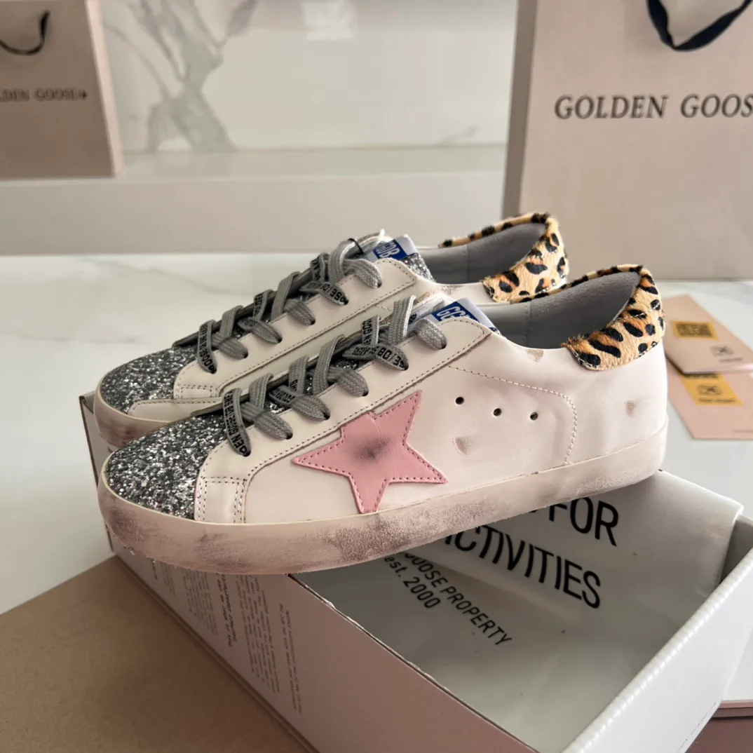 Women's Sneakers GOLDEN GOOSE 16995648