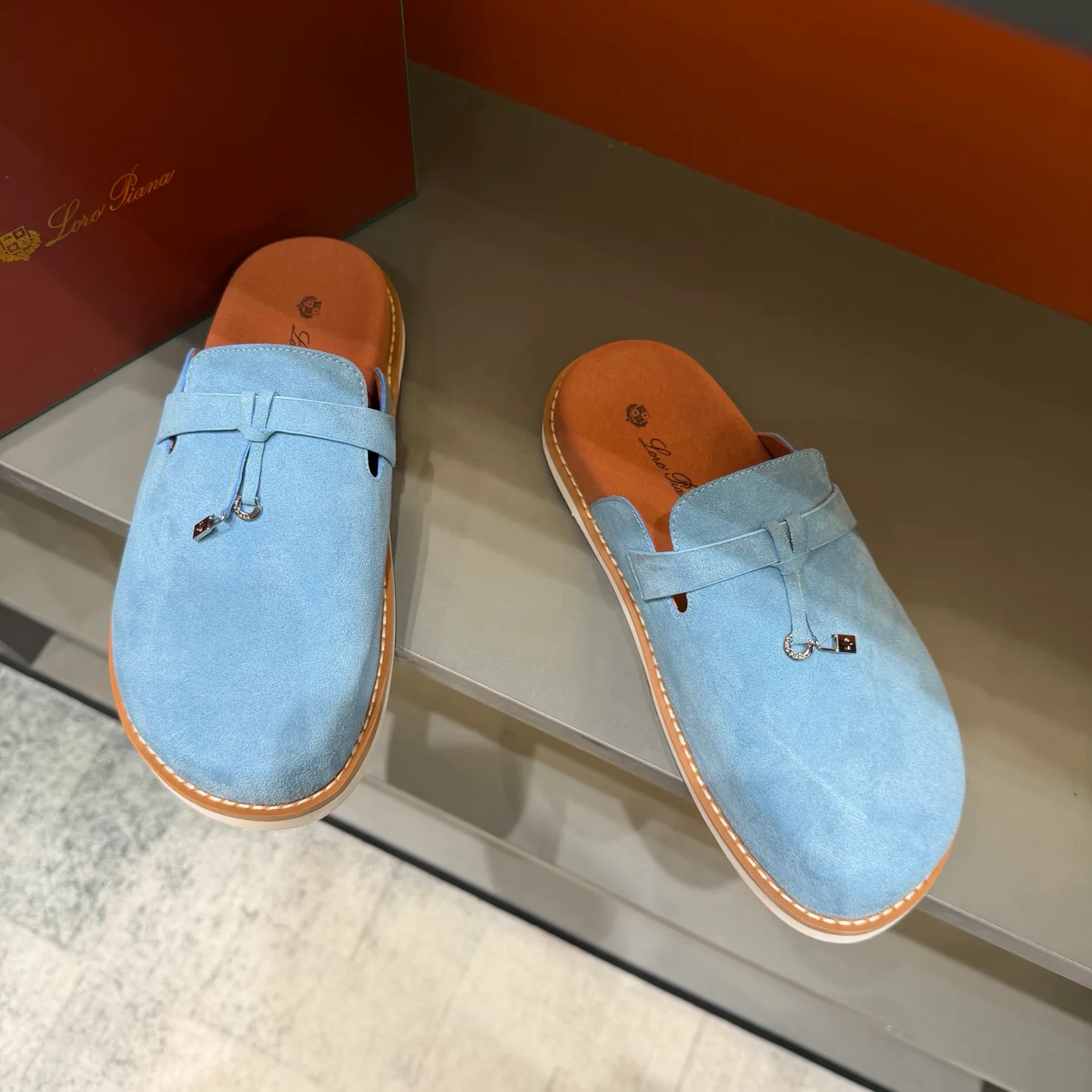 Women's Mules And Clogs LORO PIANA 18400751