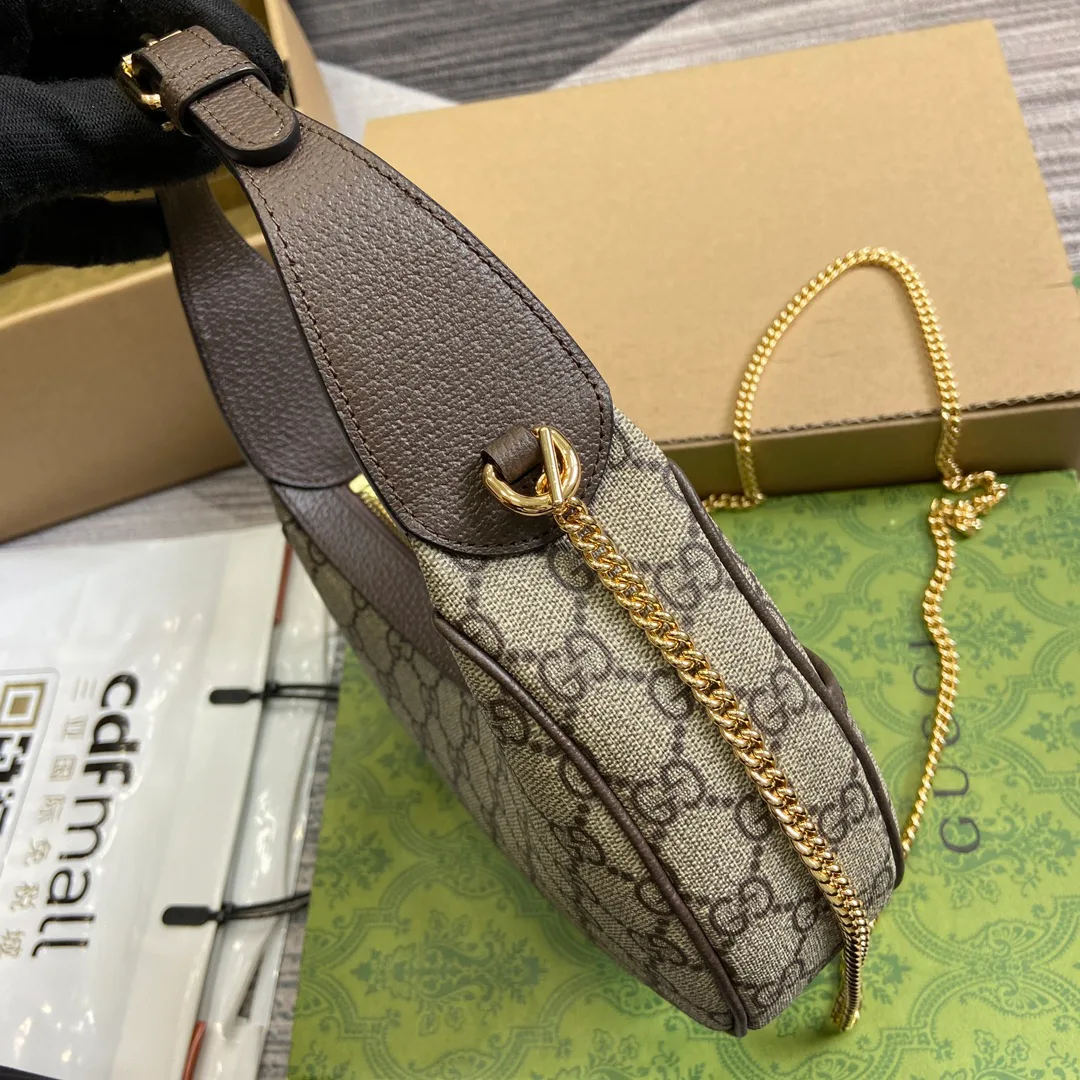 Women's Classic Handbags GUCCI 17949125