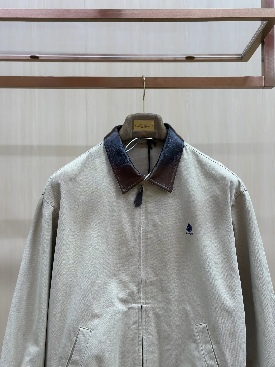 Куртки И Пуховики Мужские Prada 18599303
